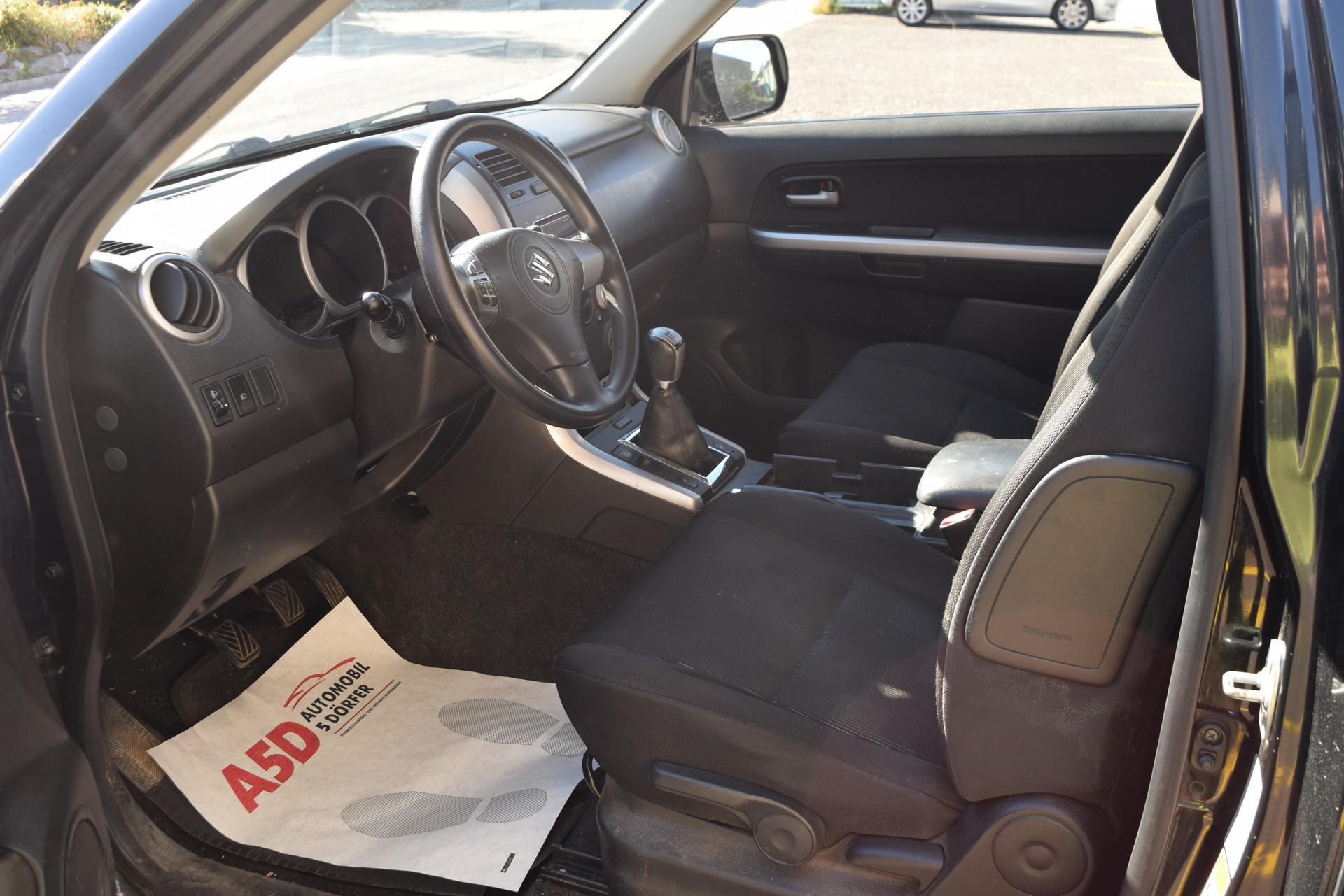 SUZUKI Grand Vitara 2.4 16V GL Top-image-15