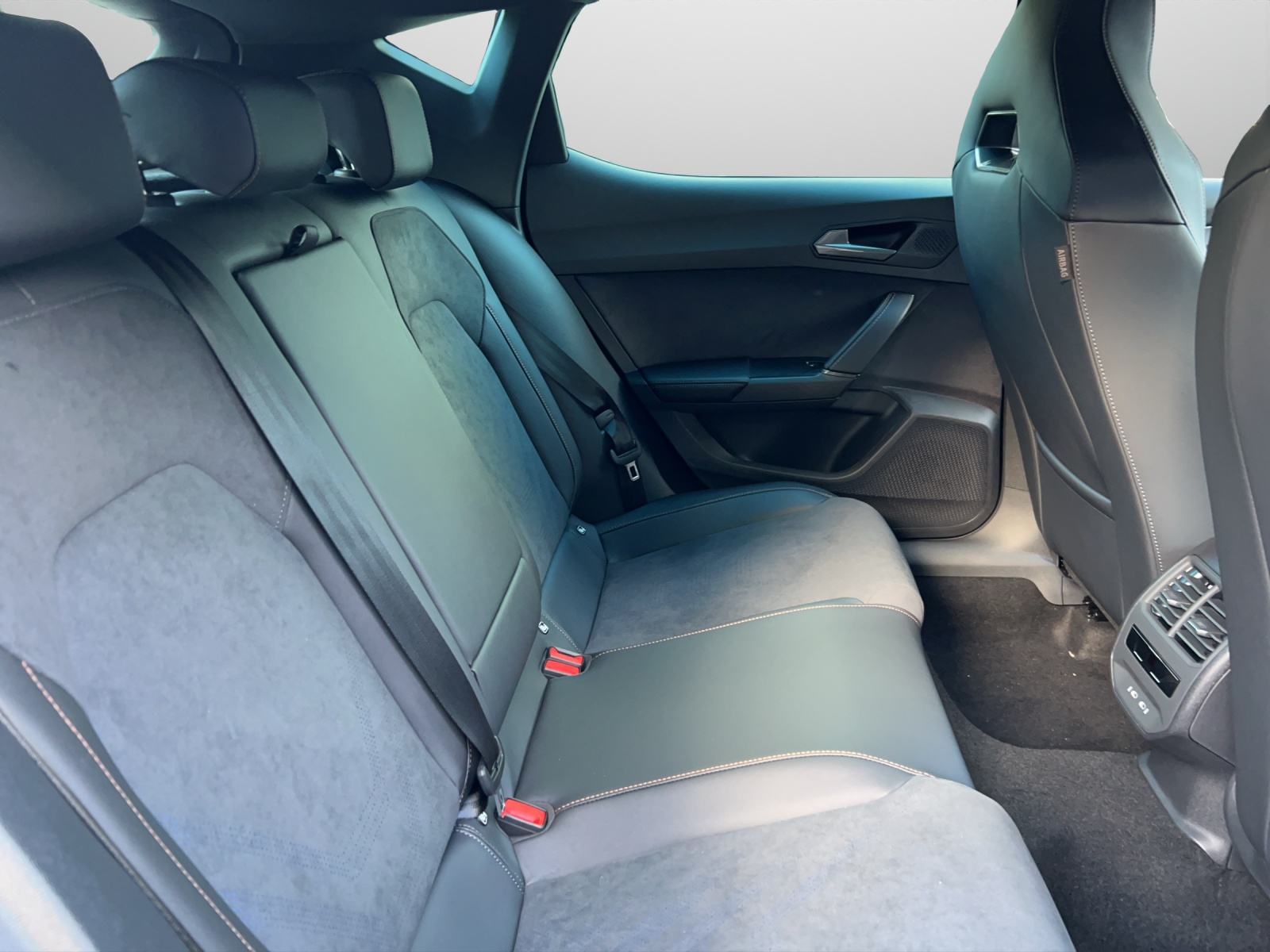 CUPRA LEON 1.5 TSI Prime Edition DSG-image-11