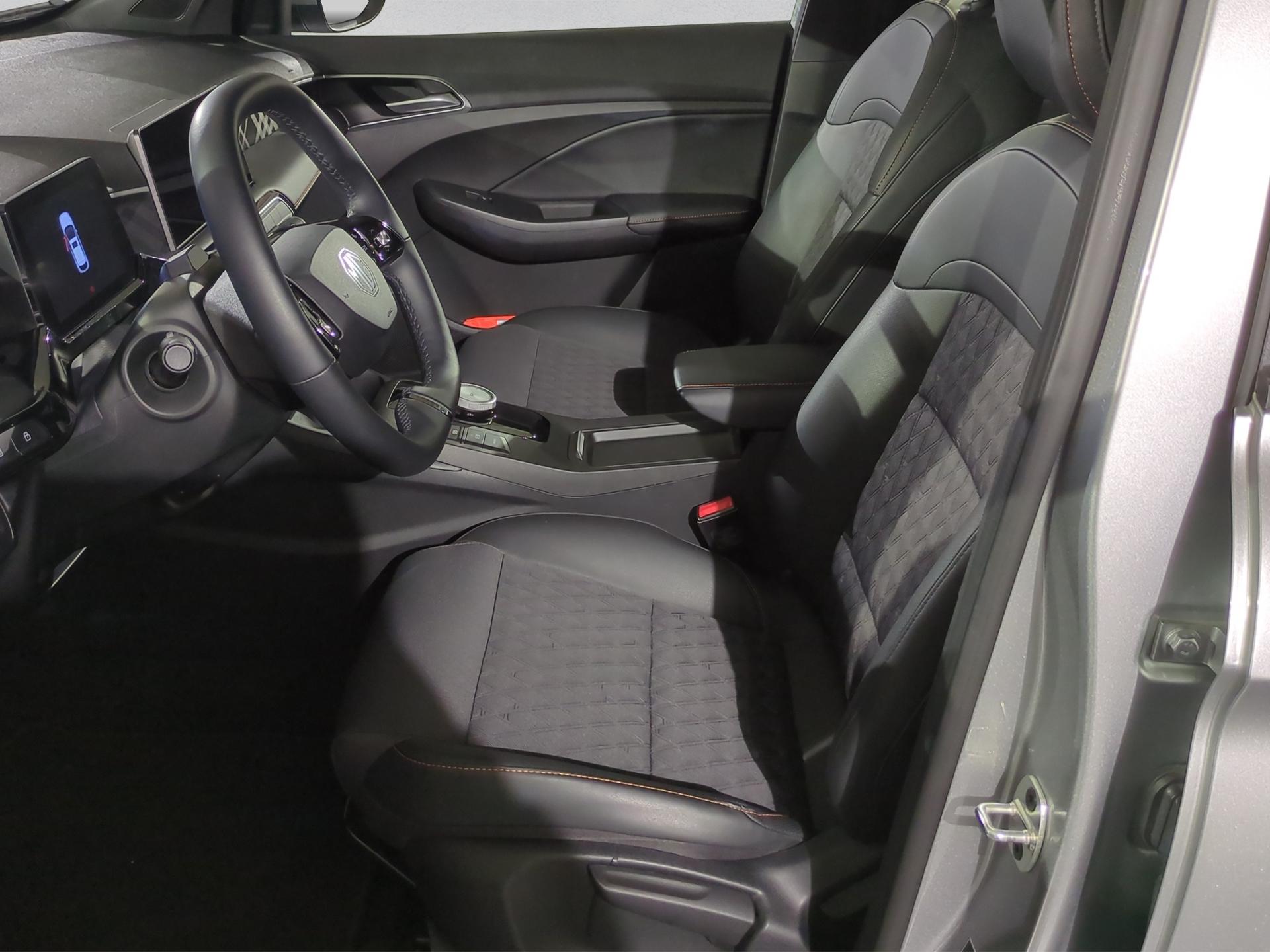 MG 3 1.5 Hybrid Luxury Aut.-image-8