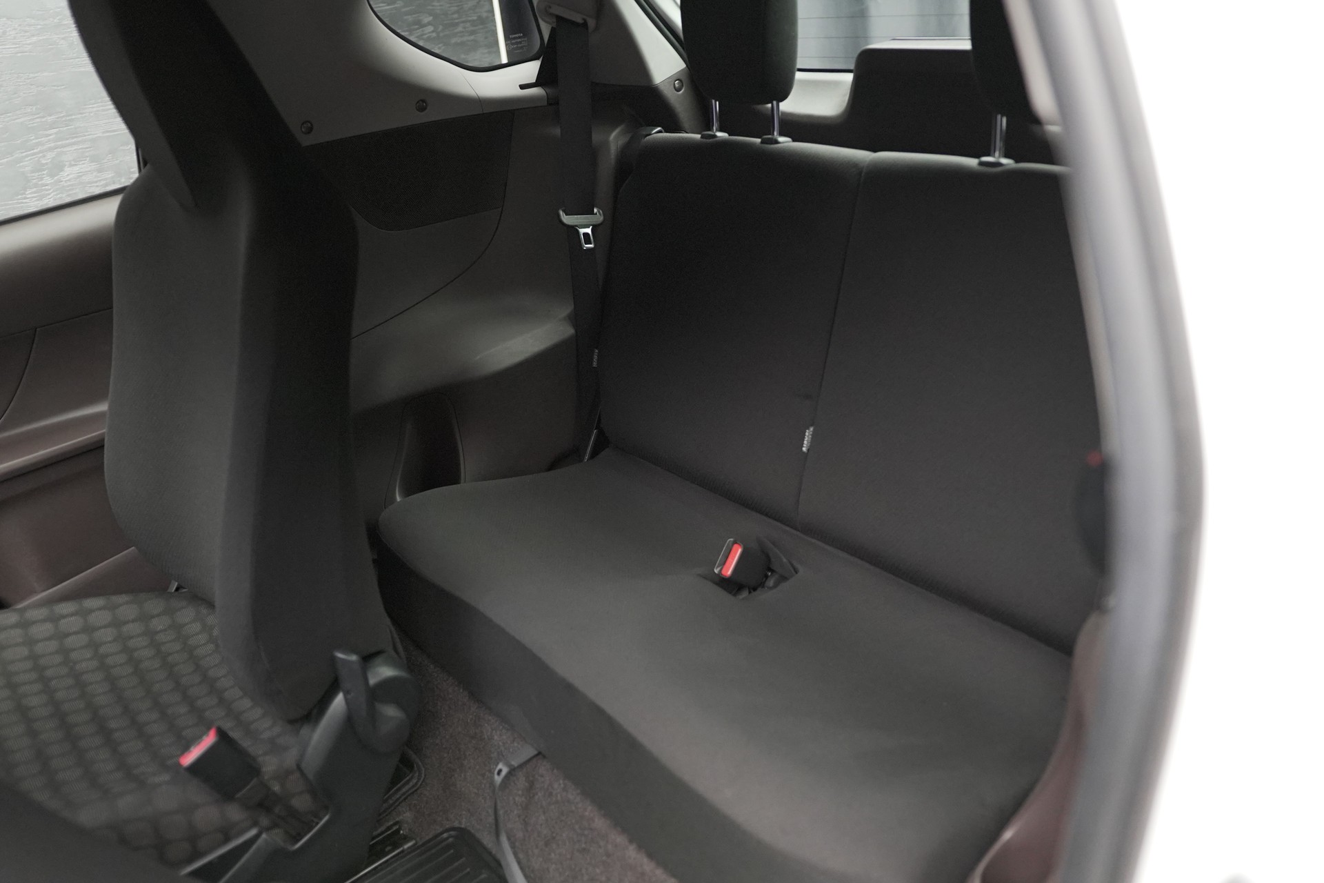 TOYOTA iQ 1.33 Dual VVT-i Linea Luna Multidrive-image-12