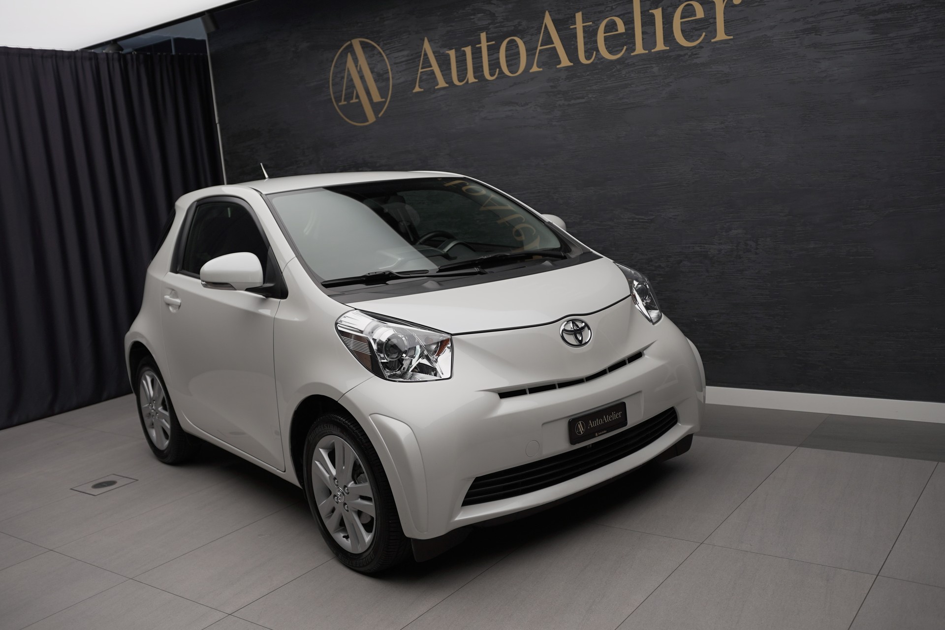 TOYOTA iQ 1.33 Dual VVT-i Linea Luna Multidrive-image-2