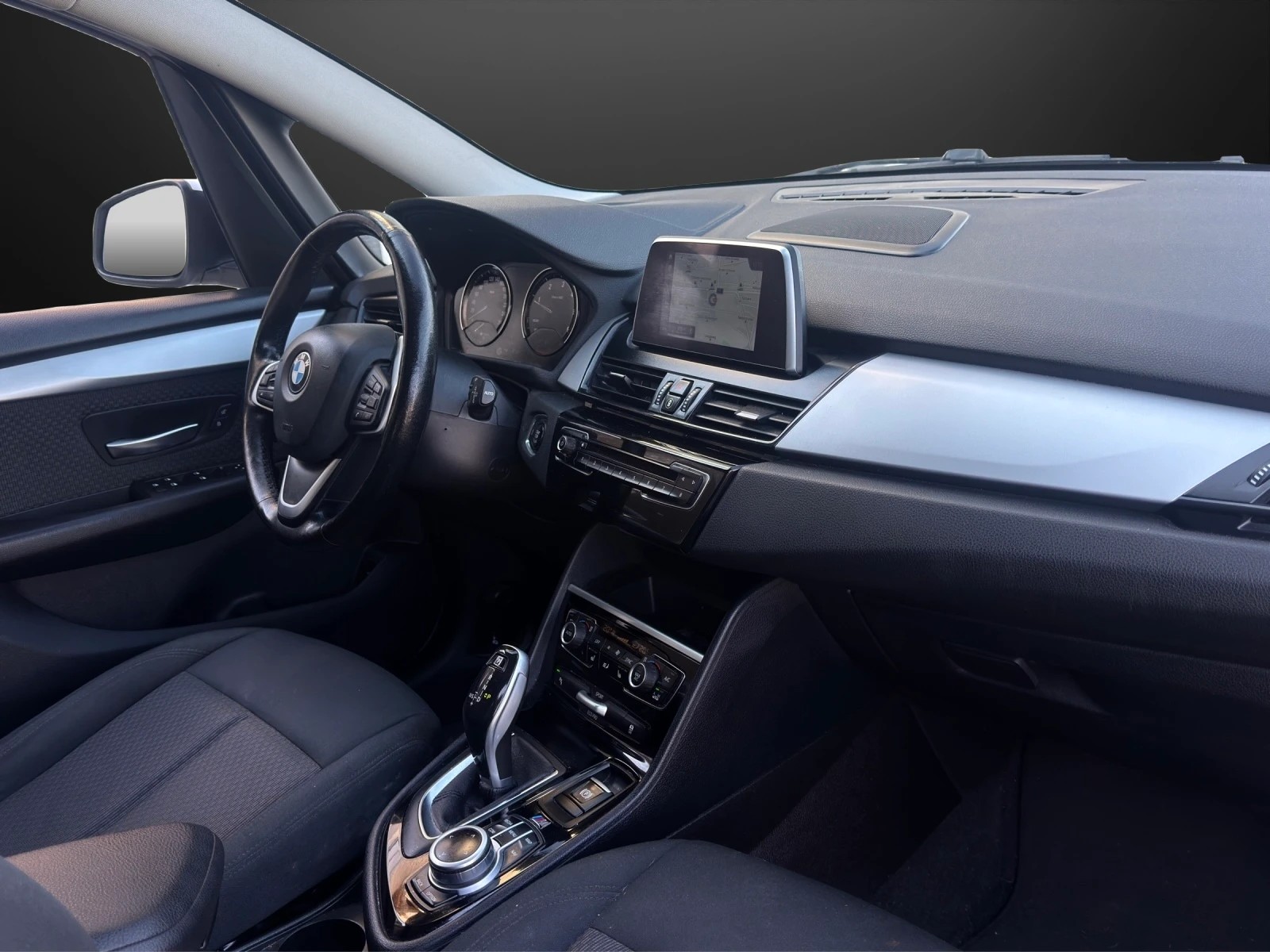 BMW 218d xDrive Gran Tourer Steptronic Travel Edition-image-9