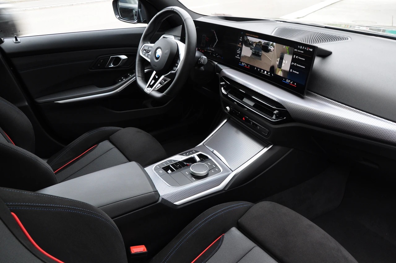BMW 330i Touring xDrive Steptronic M Sport Pro-image-20