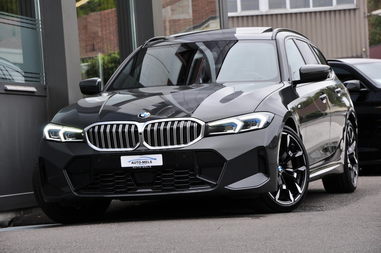BMW 330i Touring xDrive Steptronic M Sport Pro-image-0