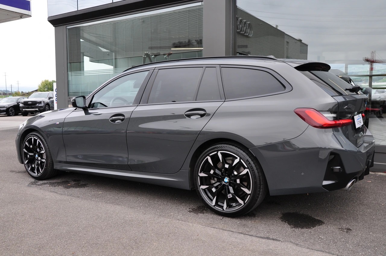 BMW 330i Touring xDrive Steptronic M Sport Pro-image-7