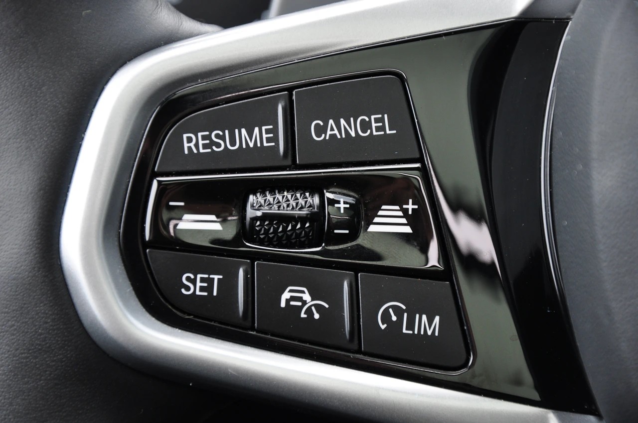 BMW 330i Touring xDrive Steptronic M Sport Pro-image-23