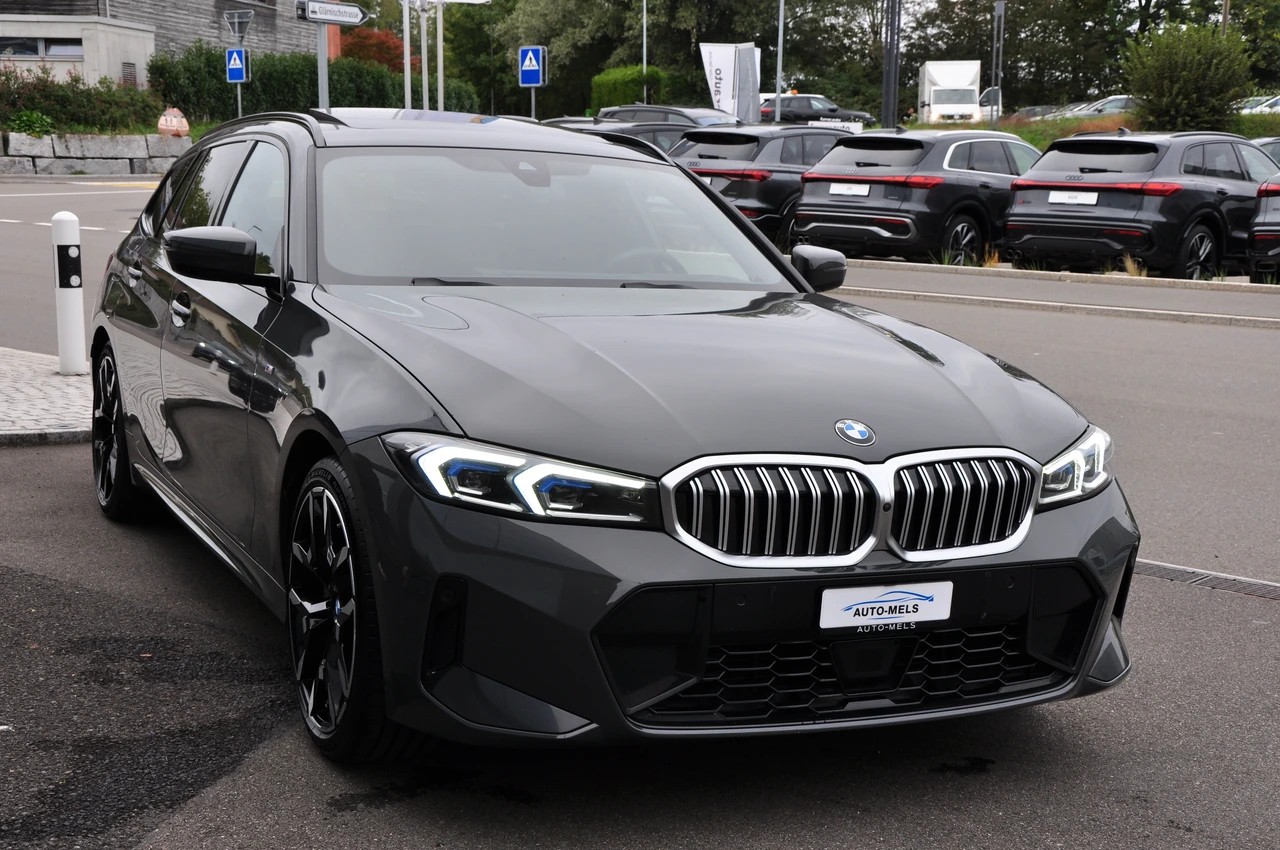 BMW 330i Touring xDrive Steptronic M Sport Pro-image-12