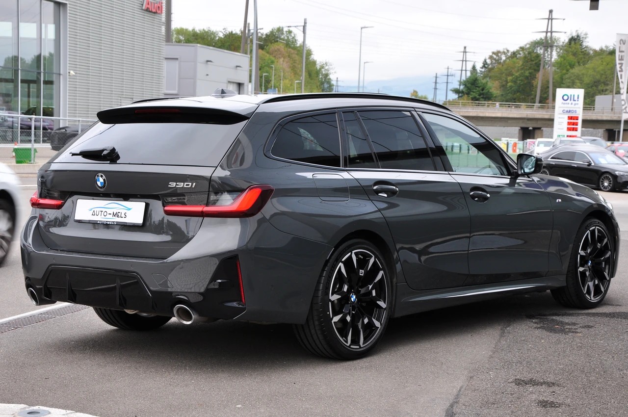 BMW 330i Touring xDrive Steptronic M Sport Pro-image-9