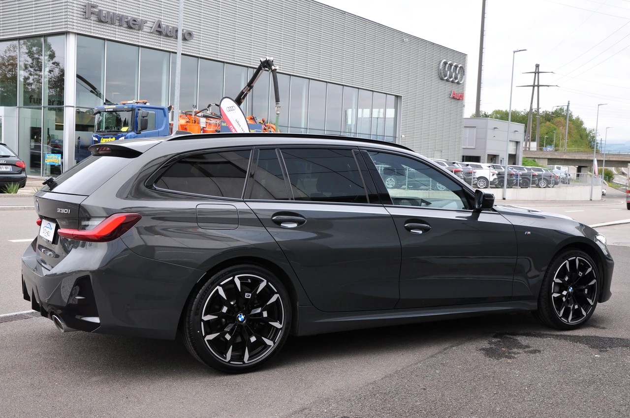 BMW 330i Touring xDrive Steptronic M Sport Pro-image-10