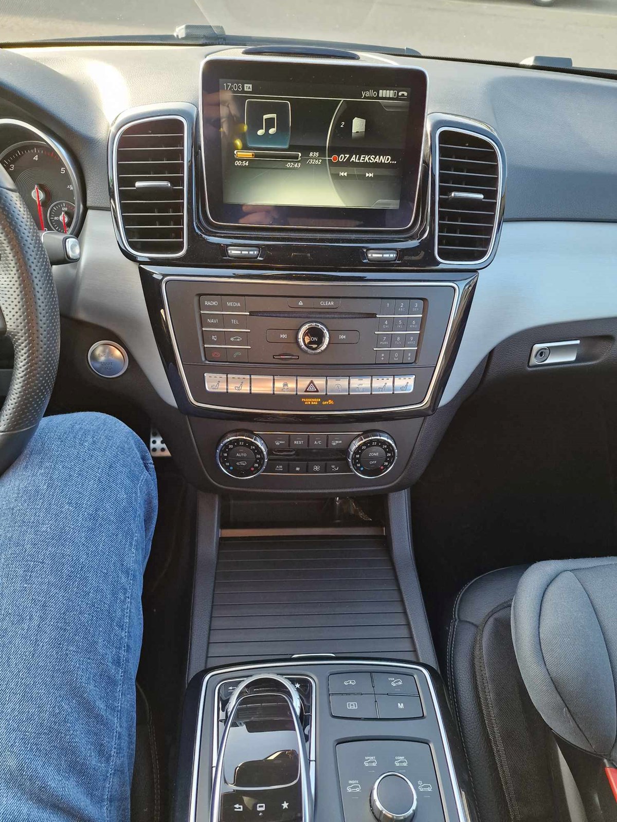 MERCEDES-BENZ GLE 350 d 4Matic 9G-Tronic-image-3