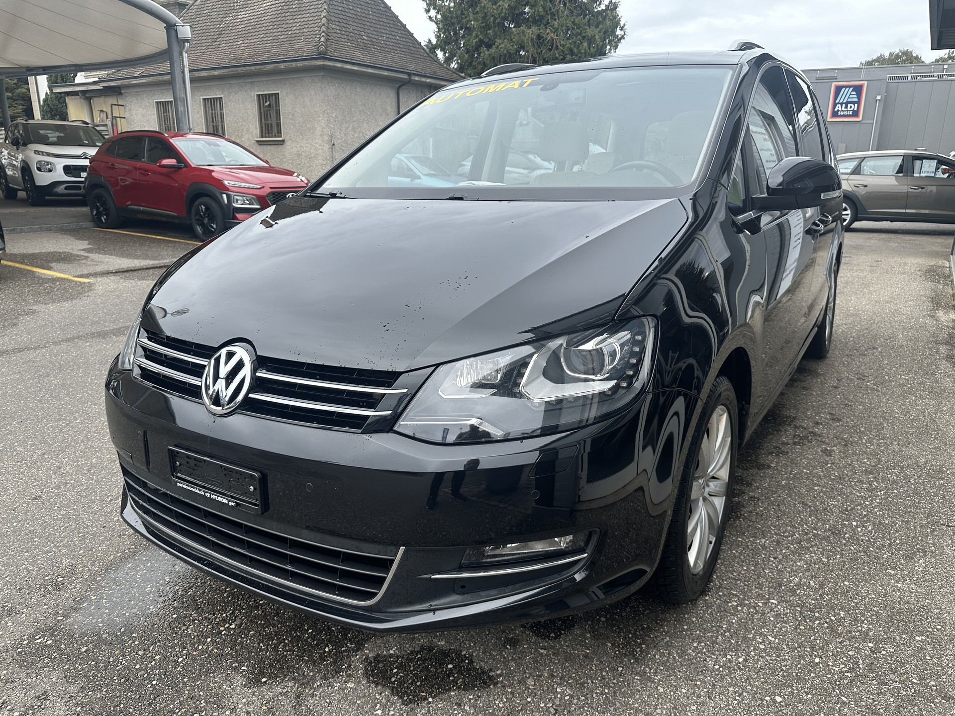 VW Sharan 2.0 TDI BlueMotion Technology Highline-image-2