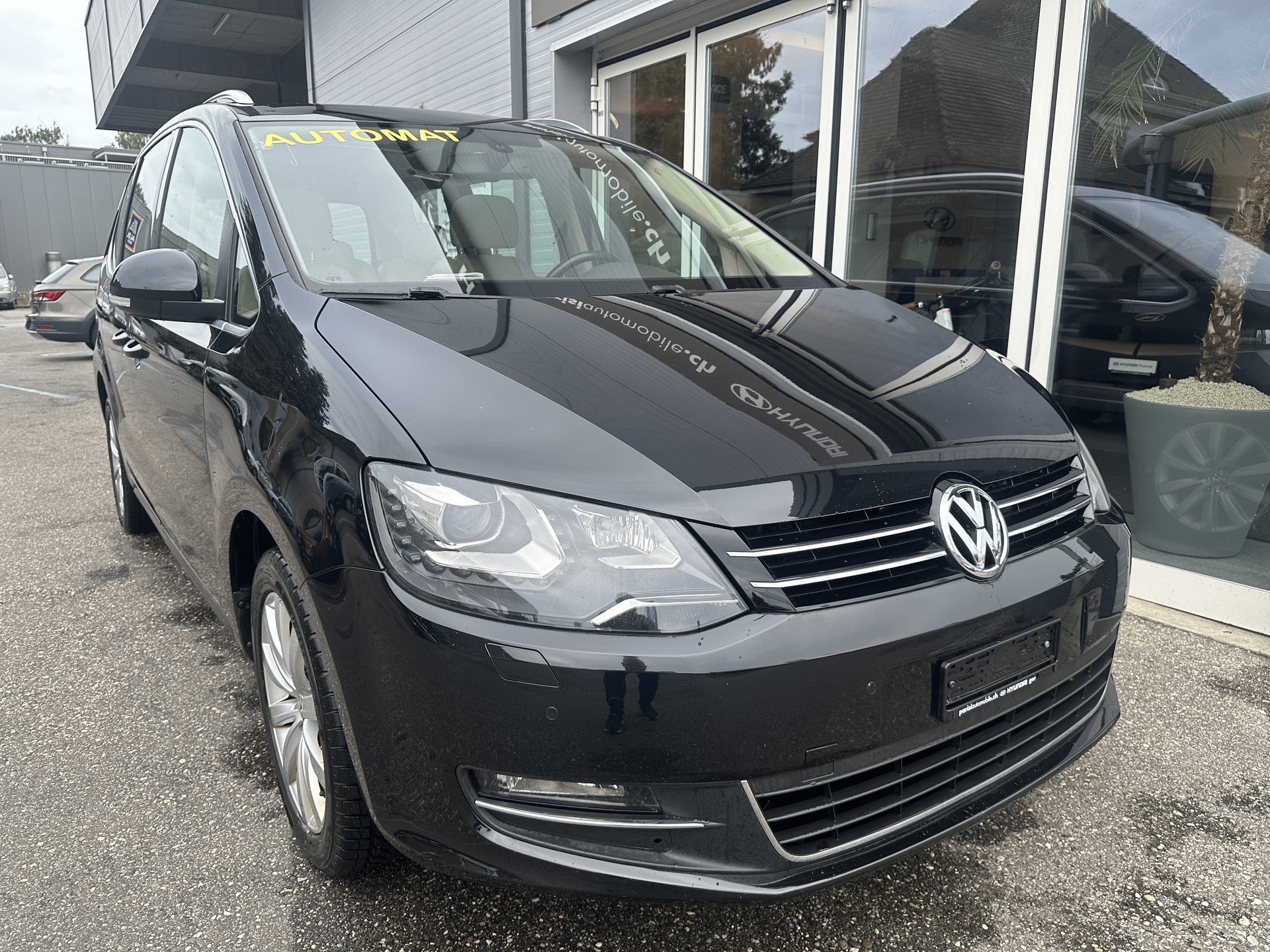VW Sharan 2.0 TDI BlueMotion Technology Highline-image-0