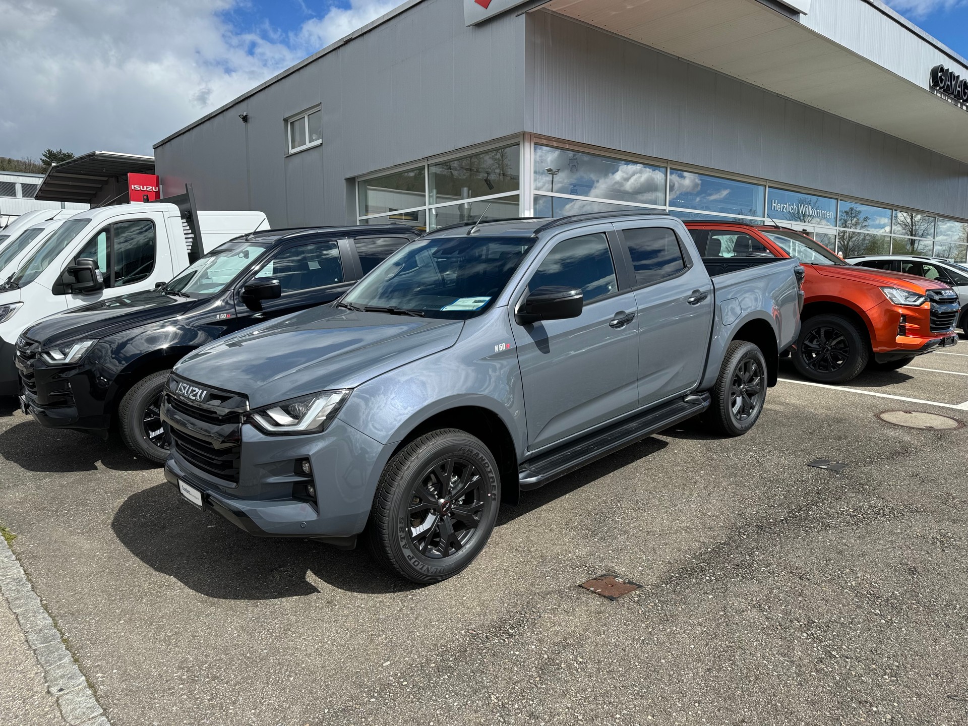 ISUZU D-MAX 1.9 CrewCab N60 Nitro Sport 4x4 Automat 5 JAHRE GARANTIEBei Garage Zöllig Finanzierung OHNE Zins möglich-image-25