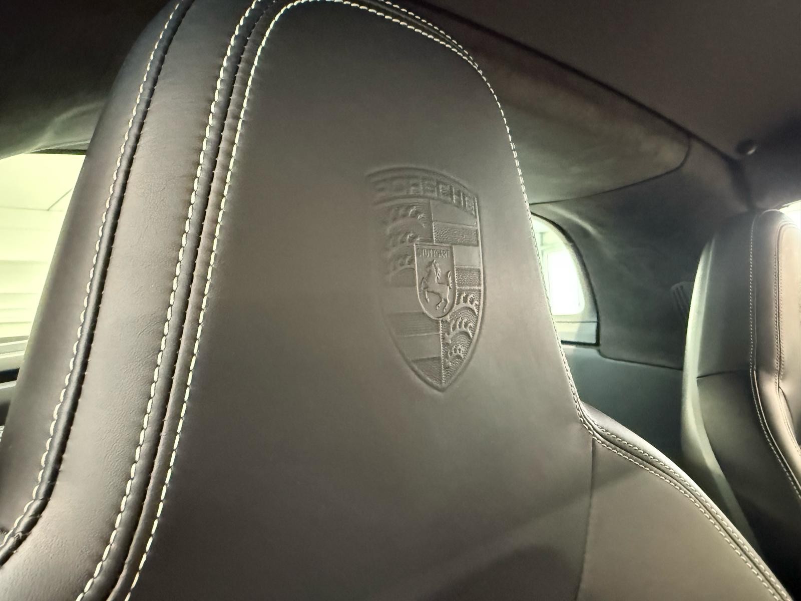 PORSCHE 911 Targa 4 PDK-image-9