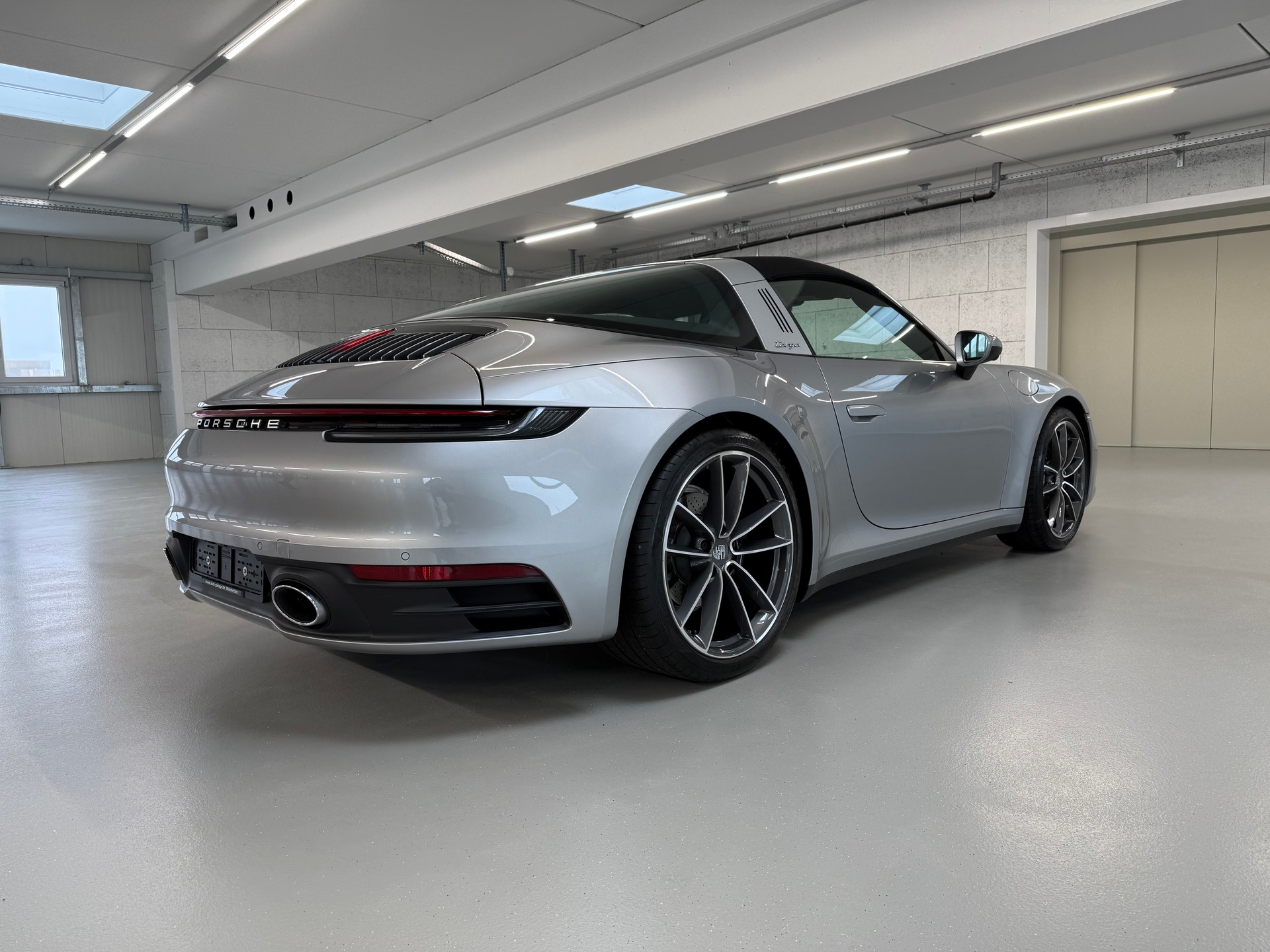 PORSCHE 911 Targa 4 PDK-image-3