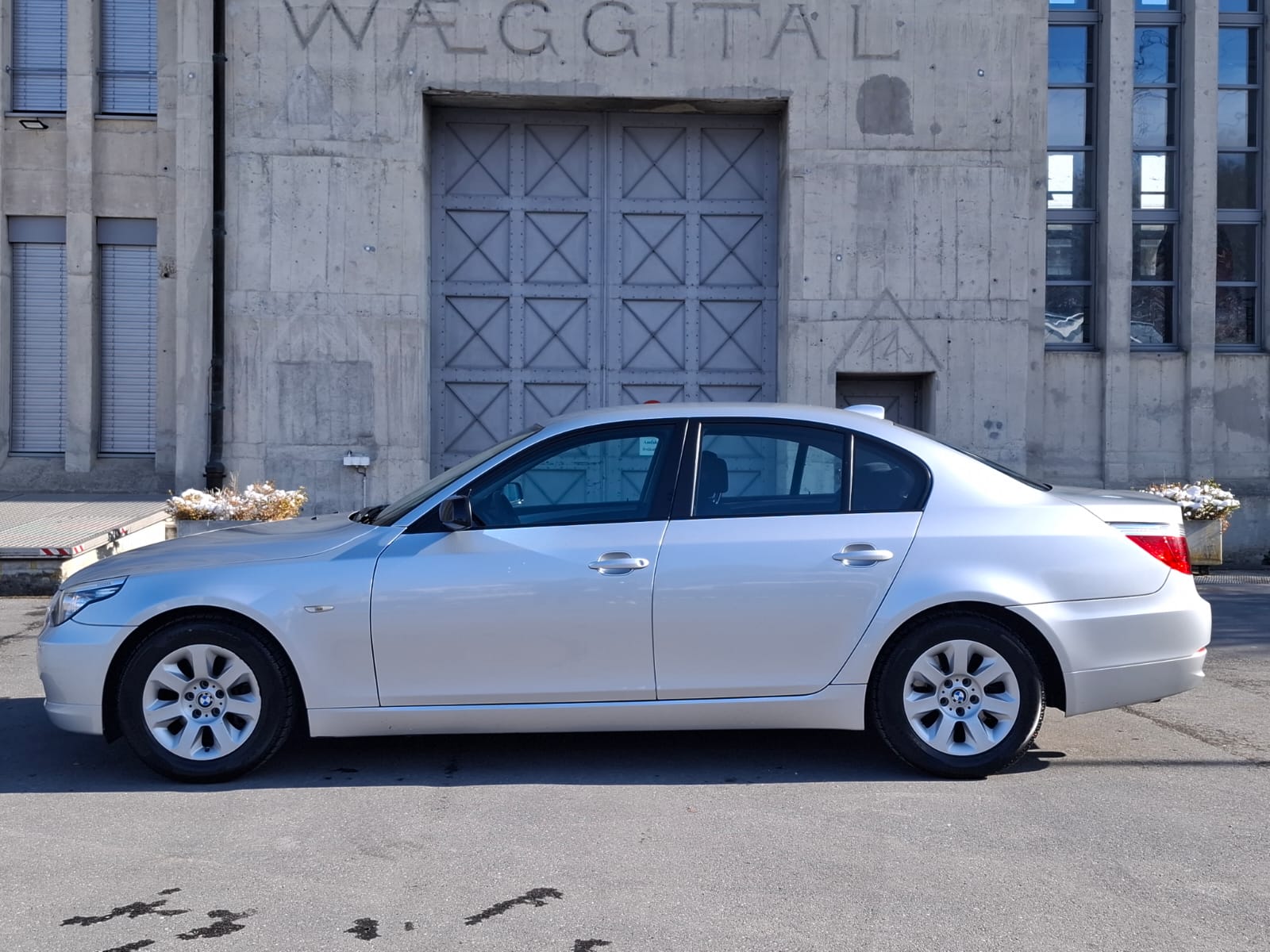 BMW 520d Steptronic-image-1