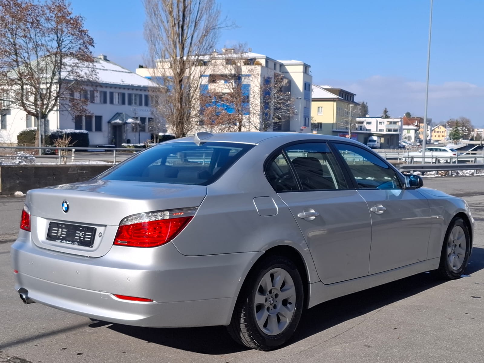 BMW 520d Steptronic-image-3