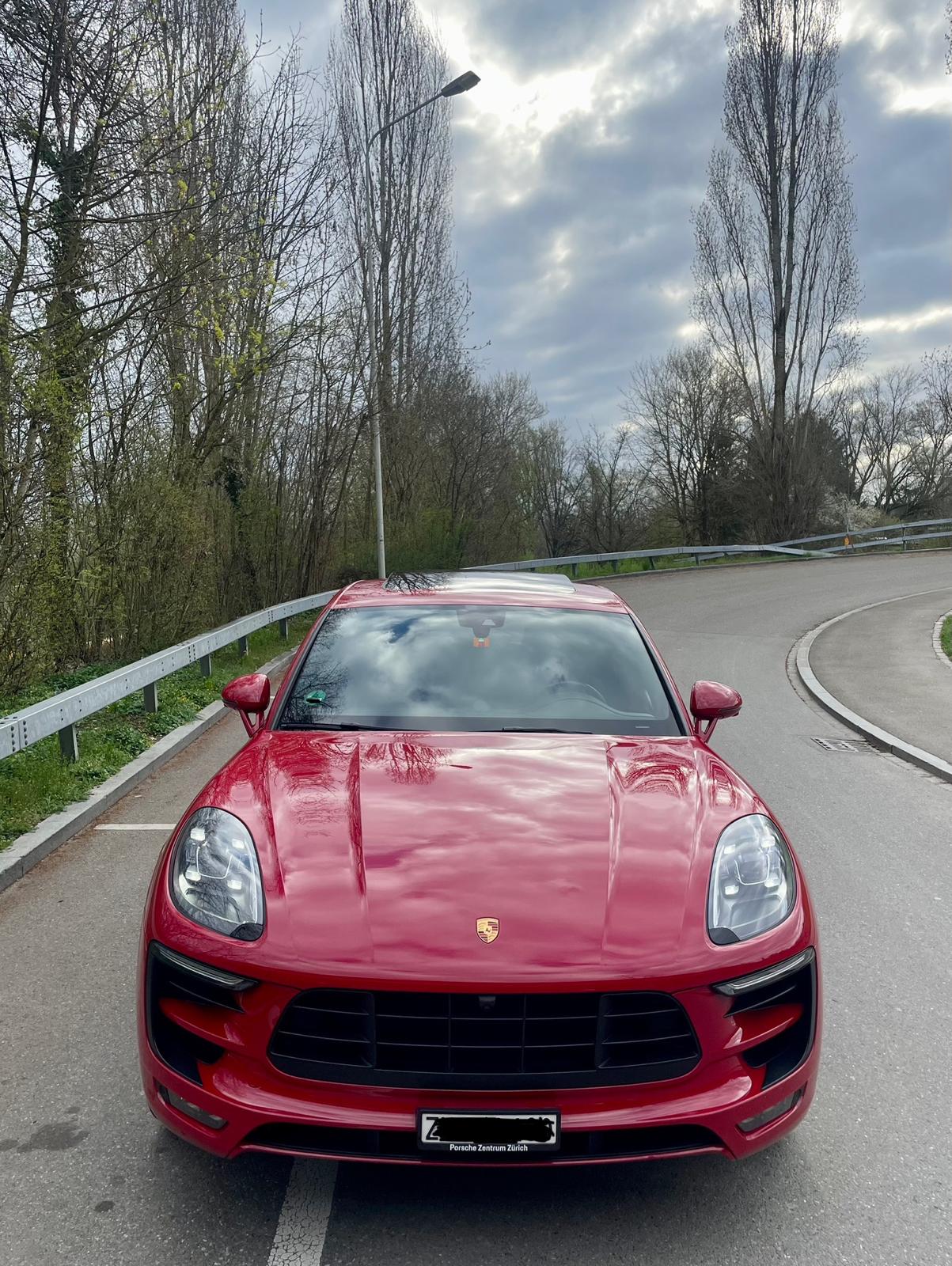 PORSCHE Macan GTS PDK-image-1