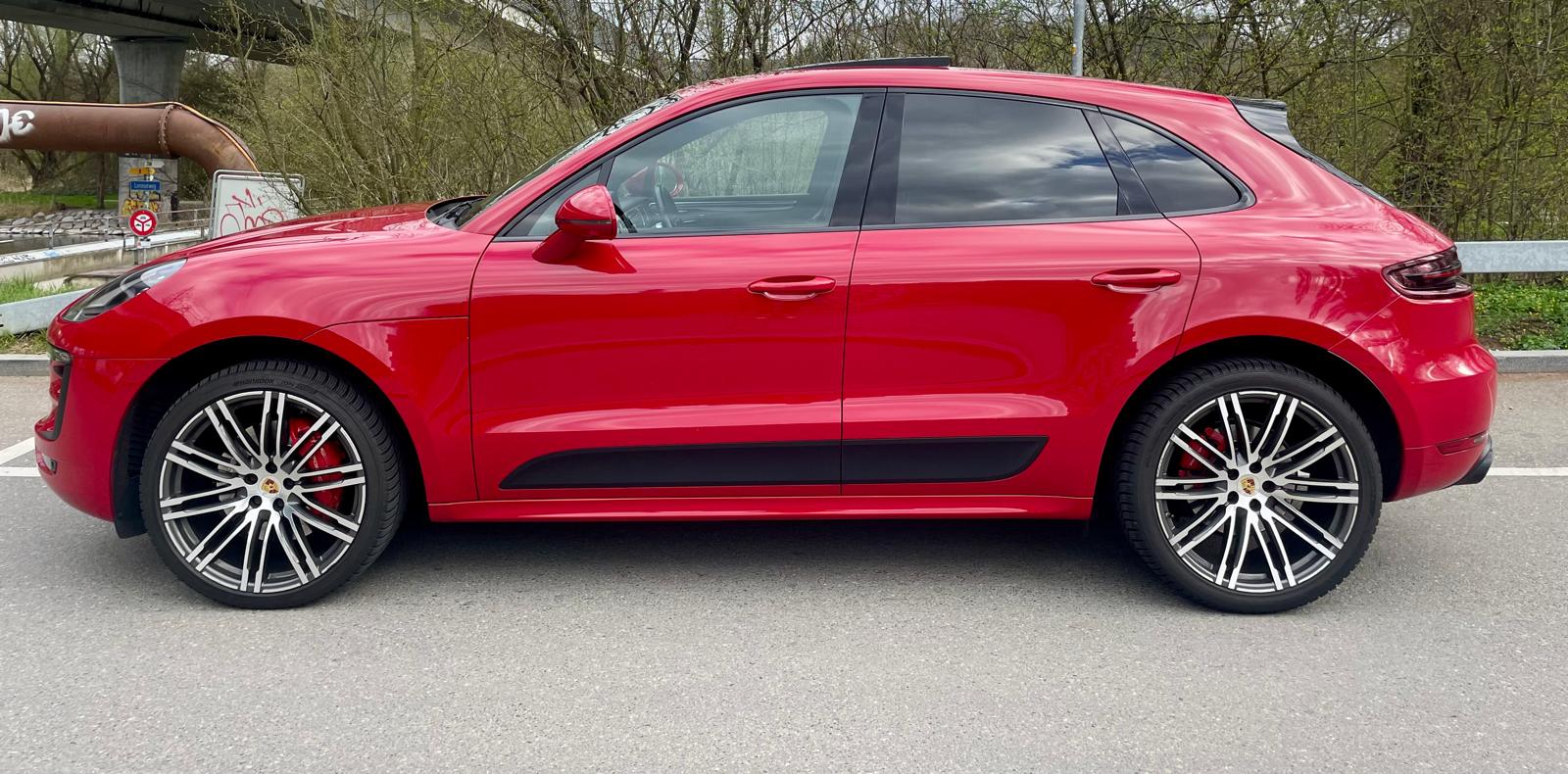 PORSCHE Macan GTS PDK-image-2