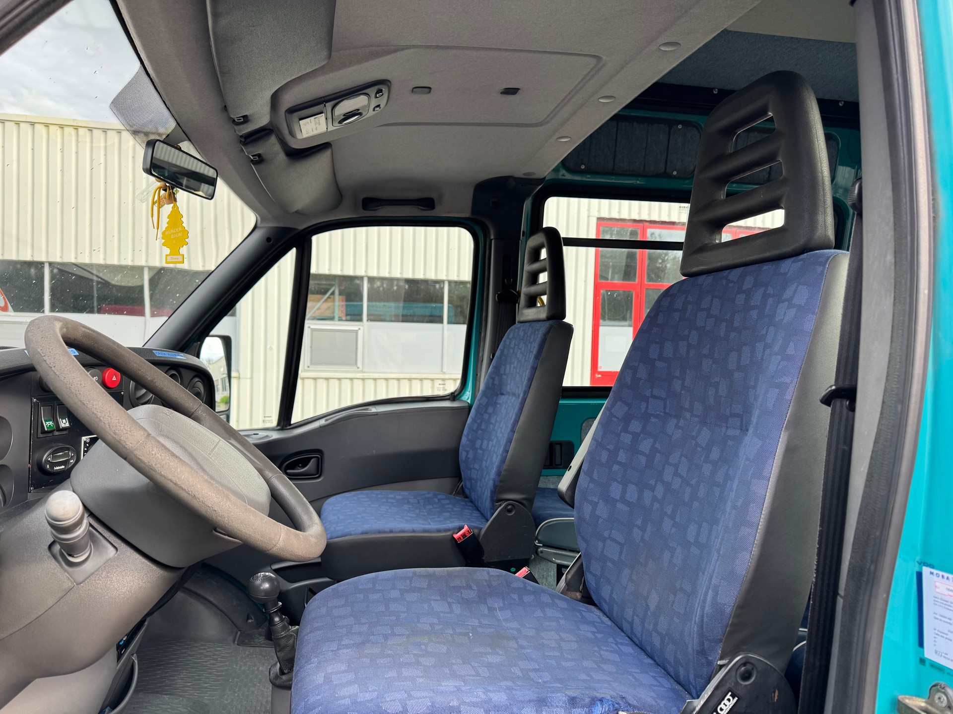 IVECO 35S13 Daily-image-6