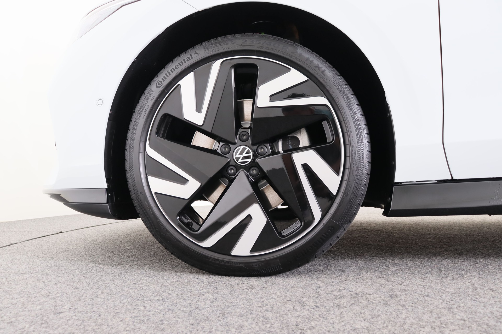 VW ID.7 GTX 86kWh GTX United 4 Motion-image-12