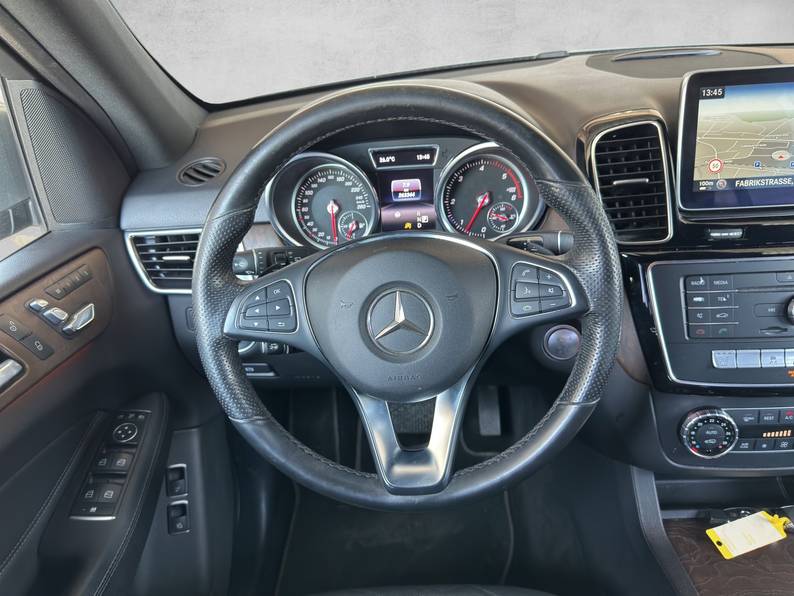 MERCEDES-BENZ GLE 350 d 4Matic 9G-Tronic-image-25