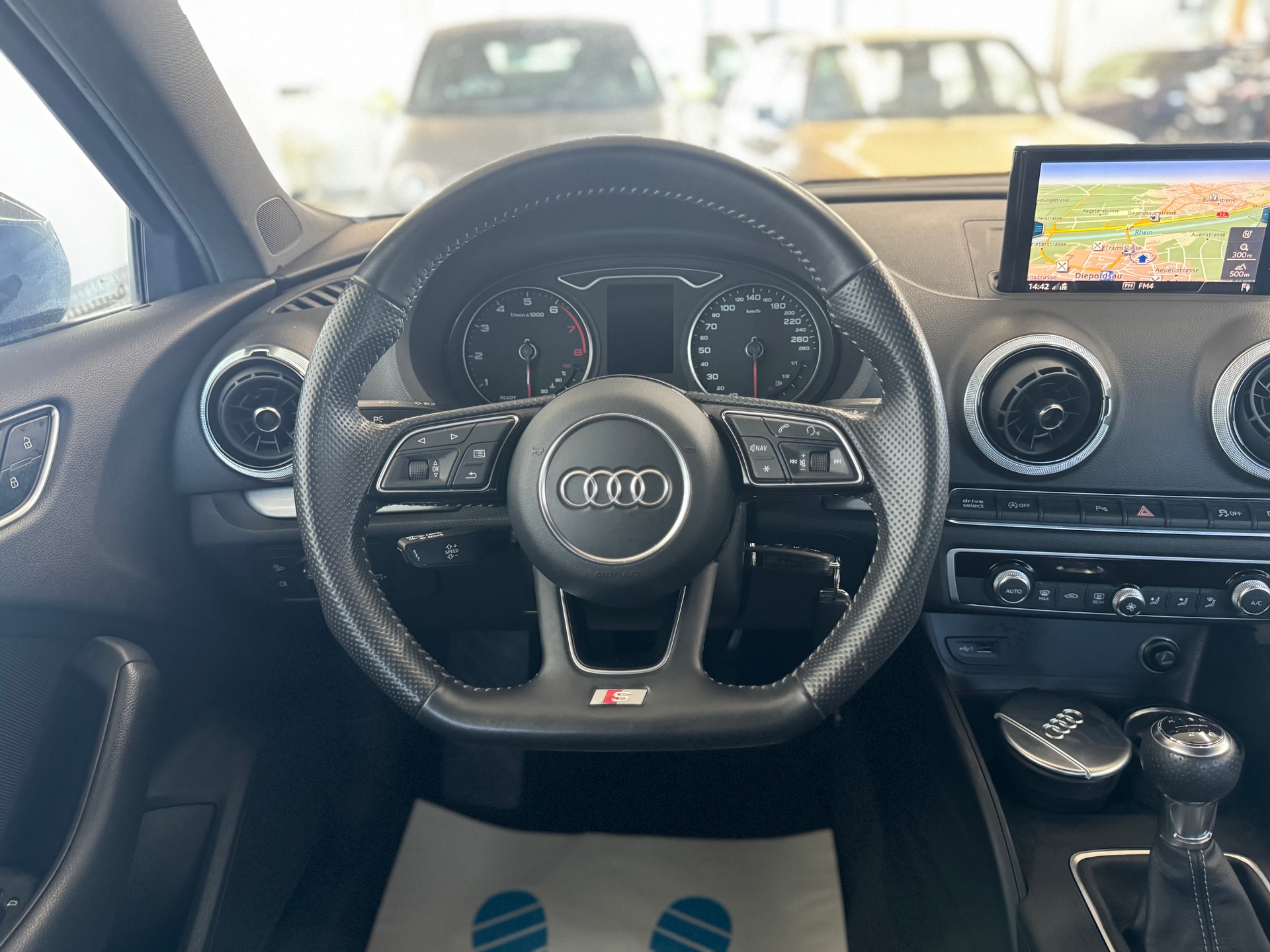 AUDI A3 Sportback 35 TFSI Sport-image-13