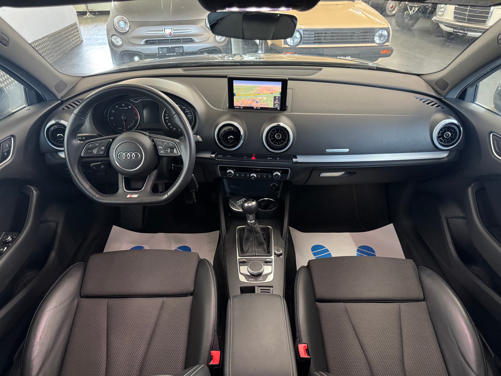 AUDI A3 Sportback 35 TFSI Sport-image-12