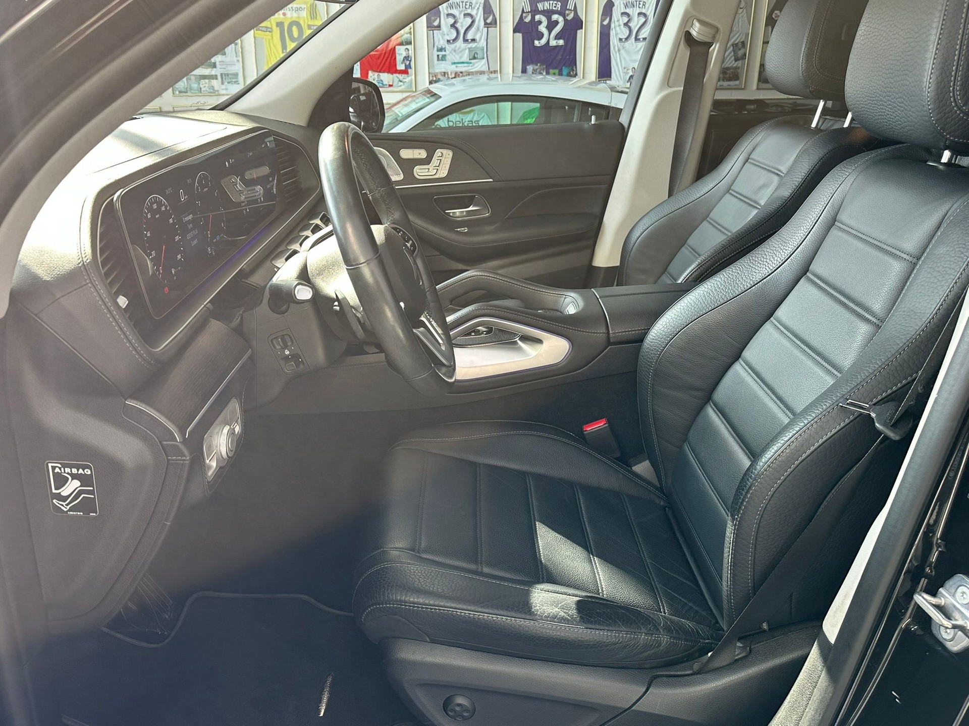 MERCEDES-BENZ GLE 450 4Matic AMG Line 9G-Tronic-image-10