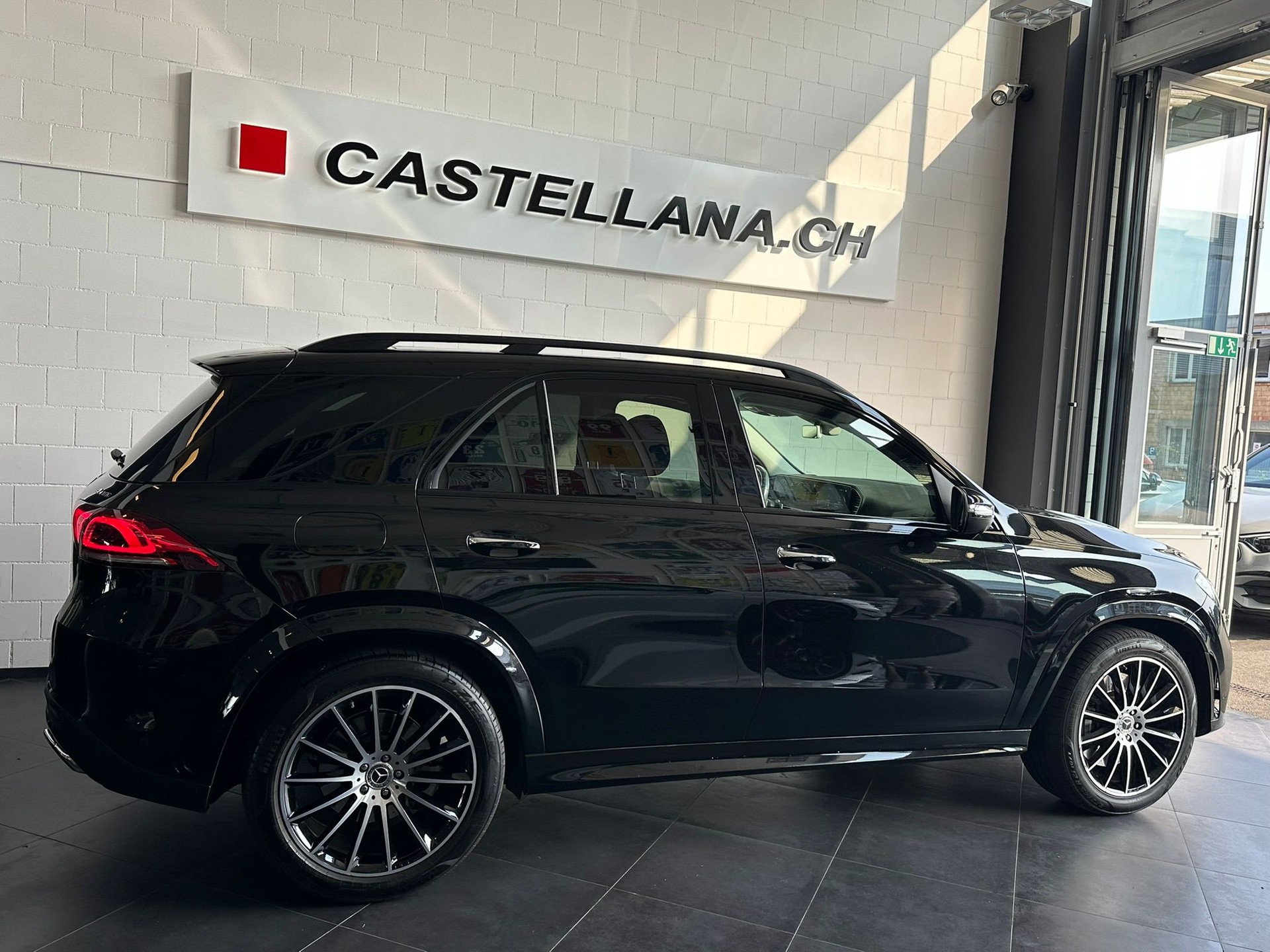 MERCEDES-BENZ GLE 450 4Matic AMG Line 9G-Tronic-image-3