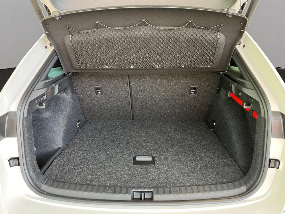 SKODA Scala 1.0 TSI Dynamic DSG-image-9