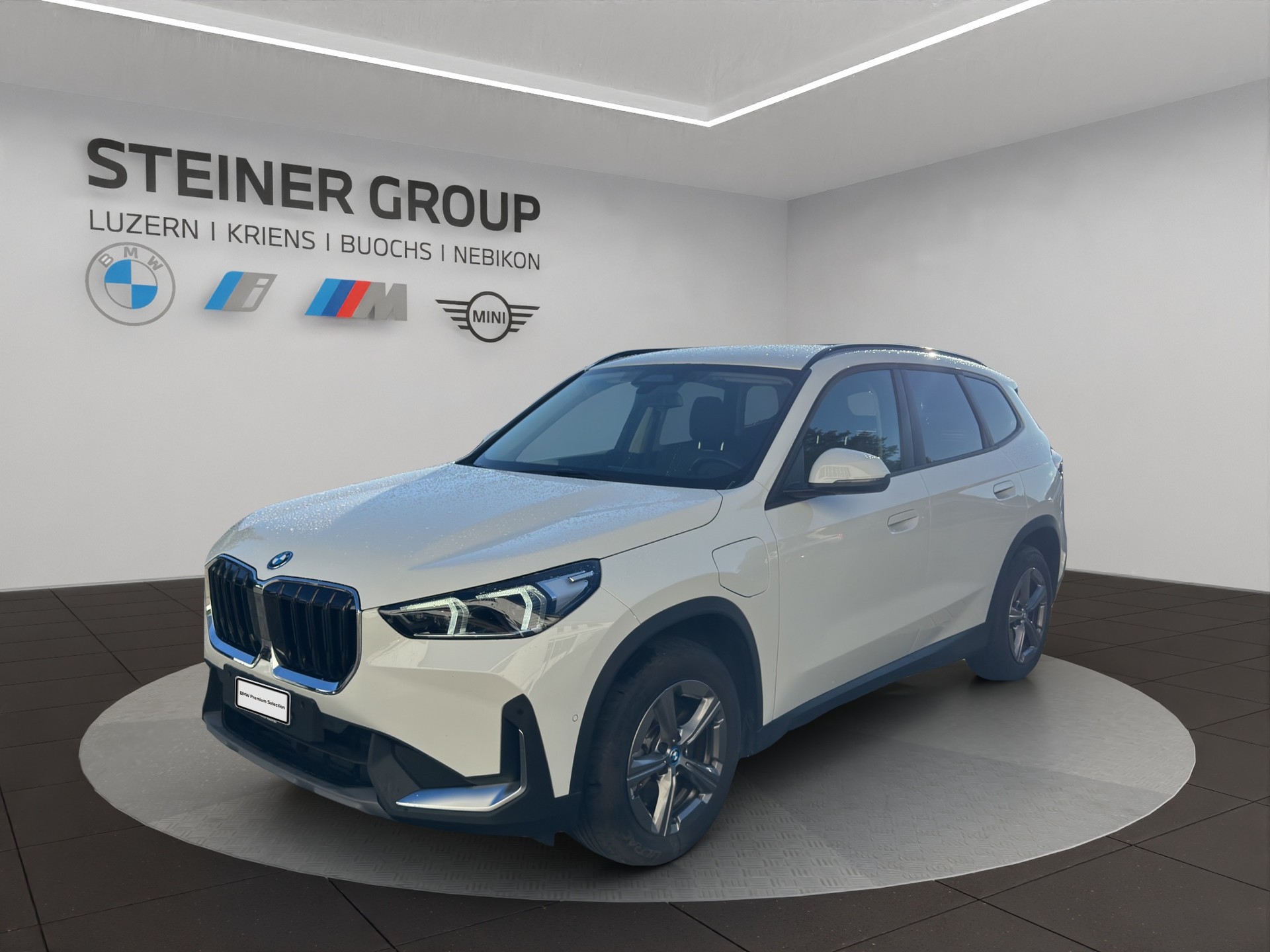 BMW X1 xDrive 30e-image-0