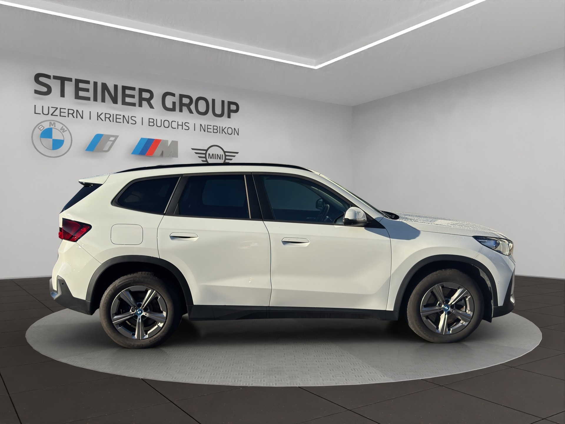BMW X1 xDrive 30e-image-5