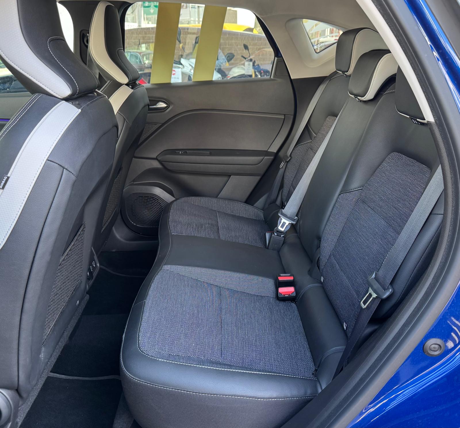 RENAULT Captur 1.6 E-Tech 160 Intens DHT-image-8