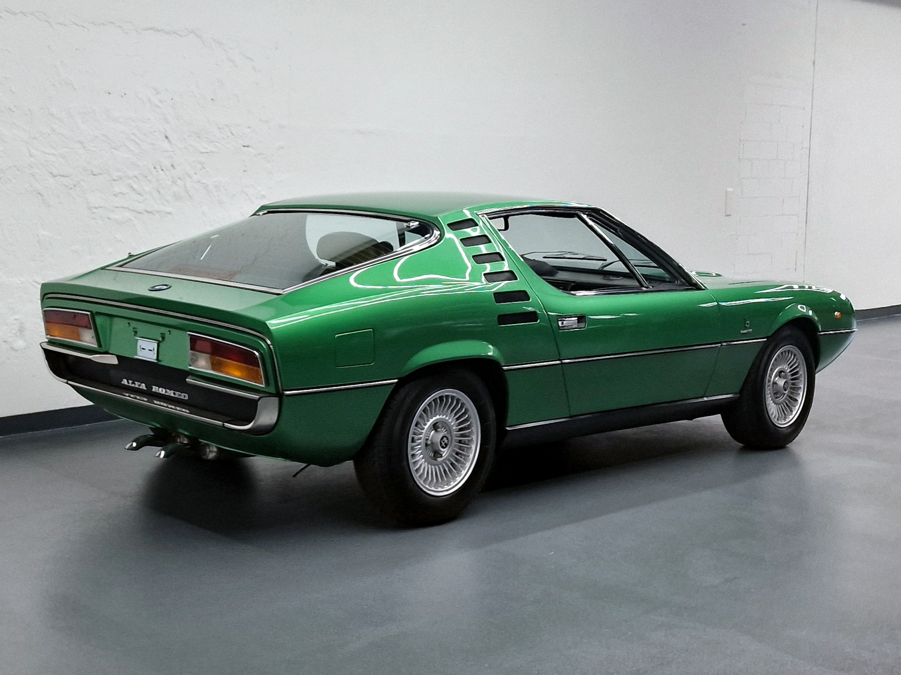 ALFA ROMEO Montreal-image-2