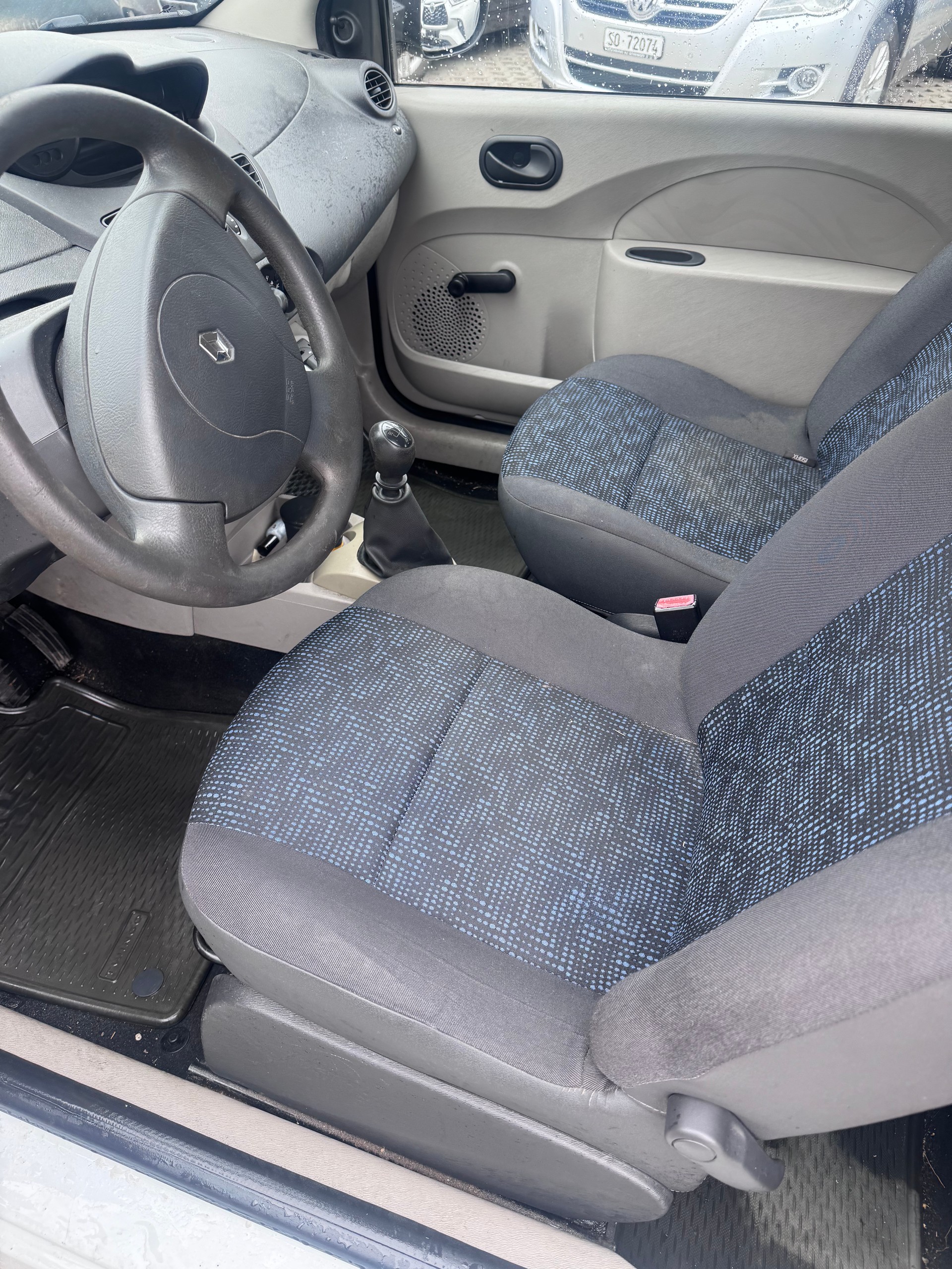 RENAULT Twingo 1.2 Authentique-image-3