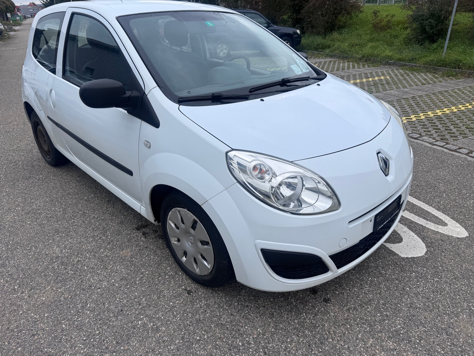 RENAULT Twingo 1.2 Authentique-image-1