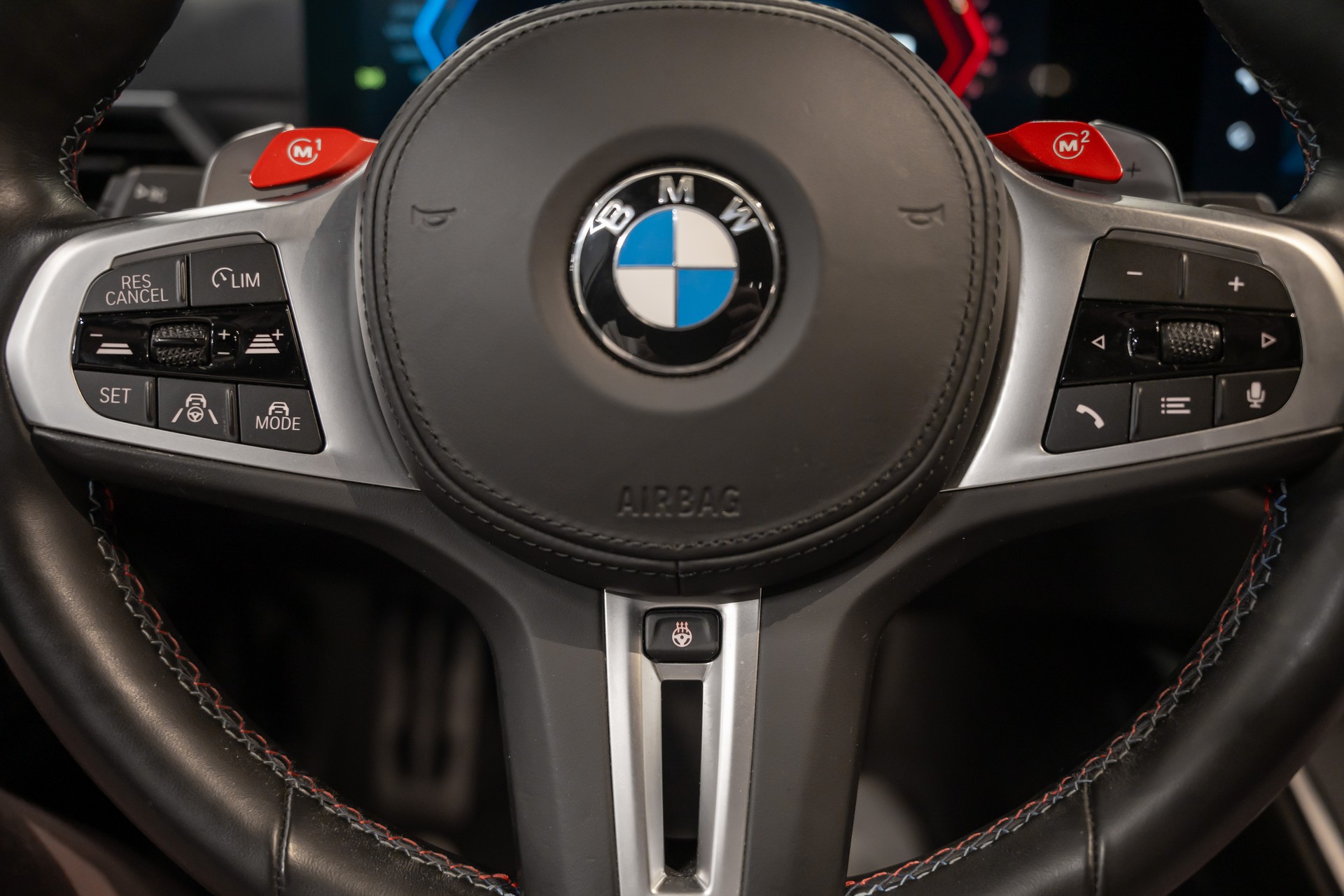BMW M3 Touring xDrive Competition M-image-13