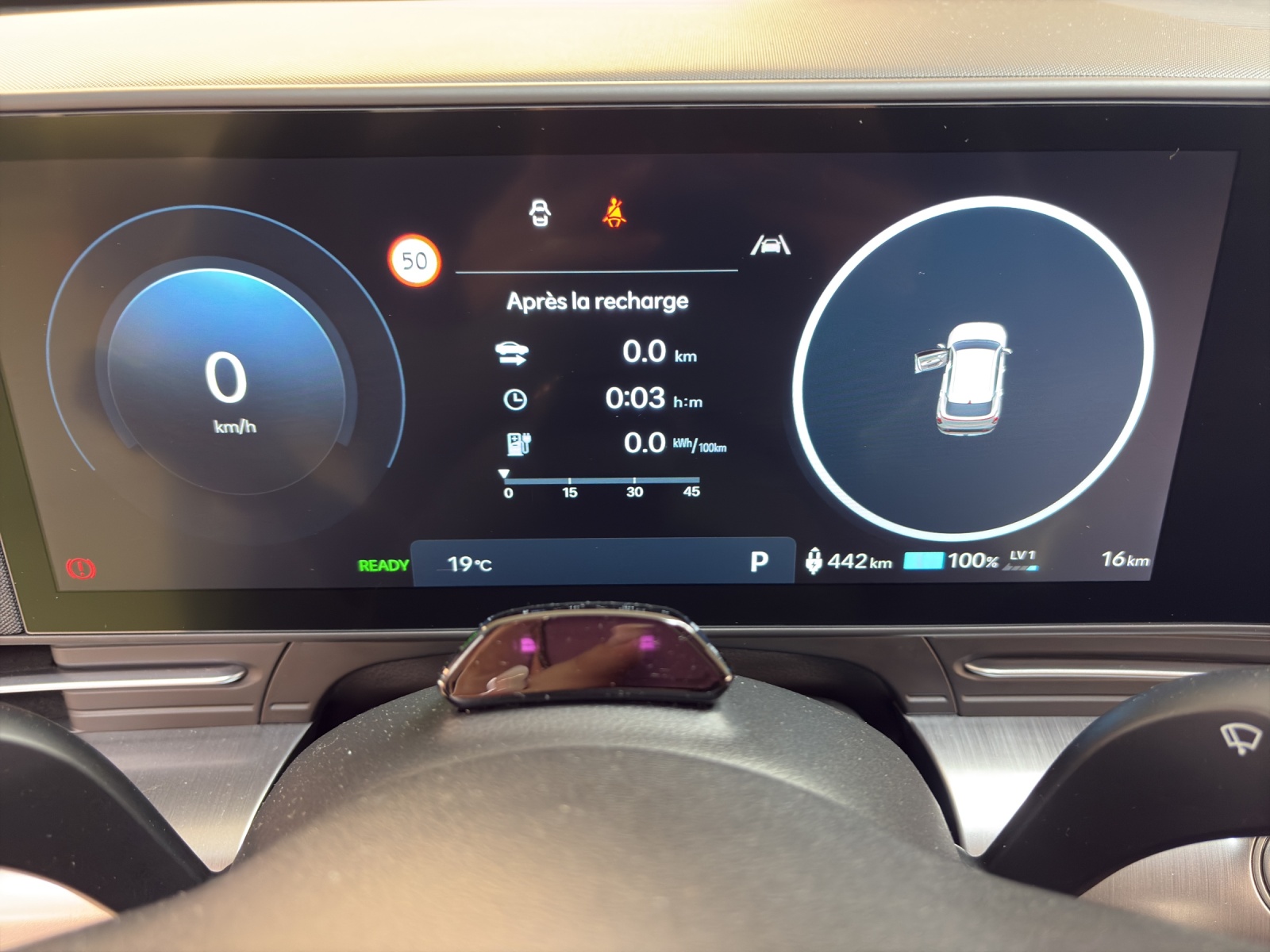 HYUNDAI Kona EV 65.4 kWh Origo-image-15
