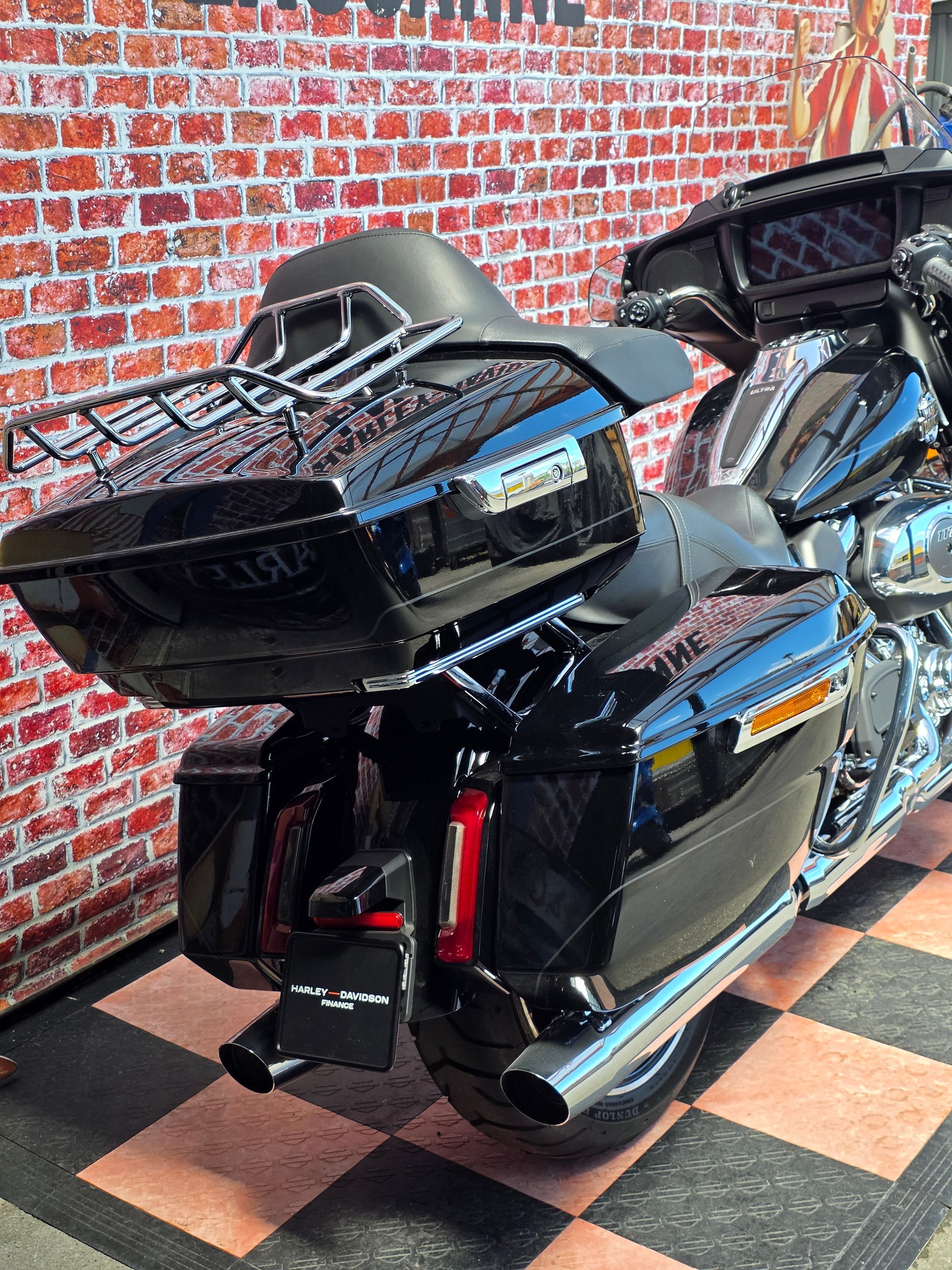 HARLEY-DAVIDSON FLHXU-image-6