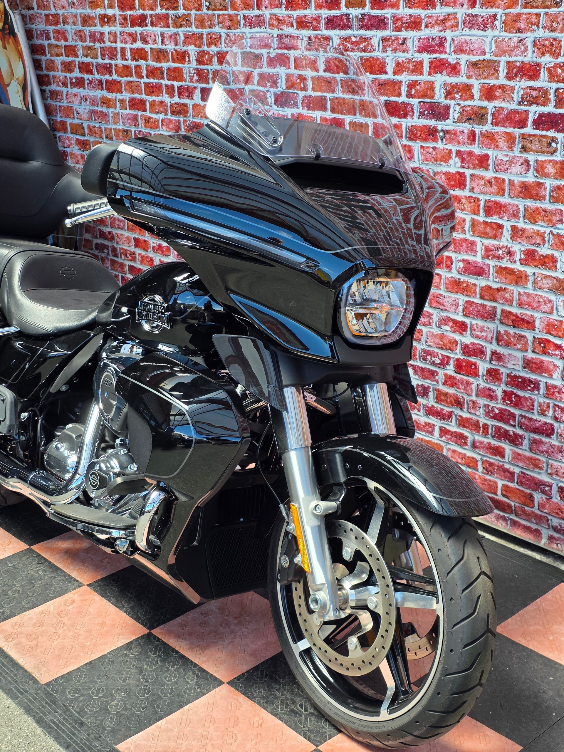 HARLEY-DAVIDSON FLHXU-image-4