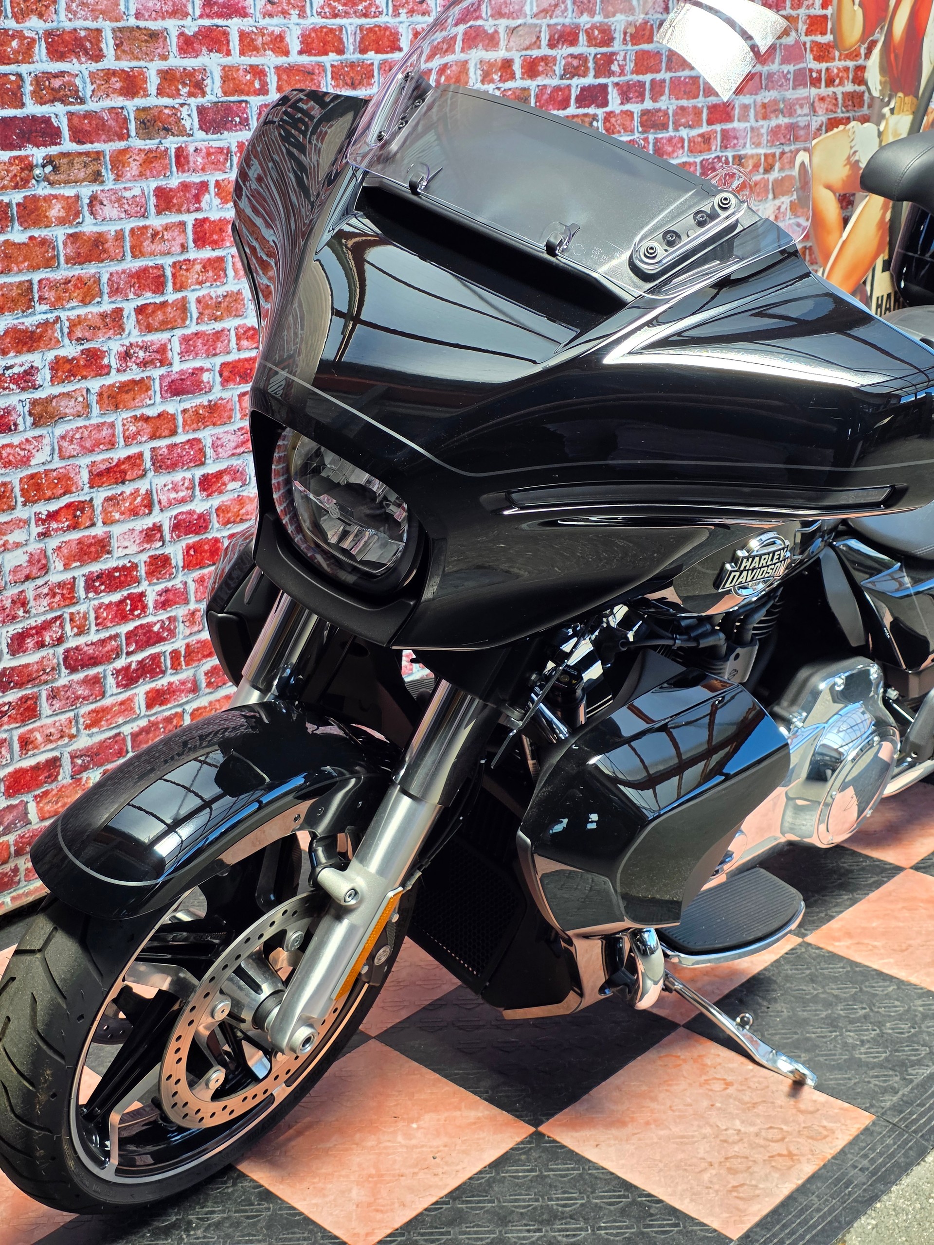 HARLEY-DAVIDSON FLHXU-image-7