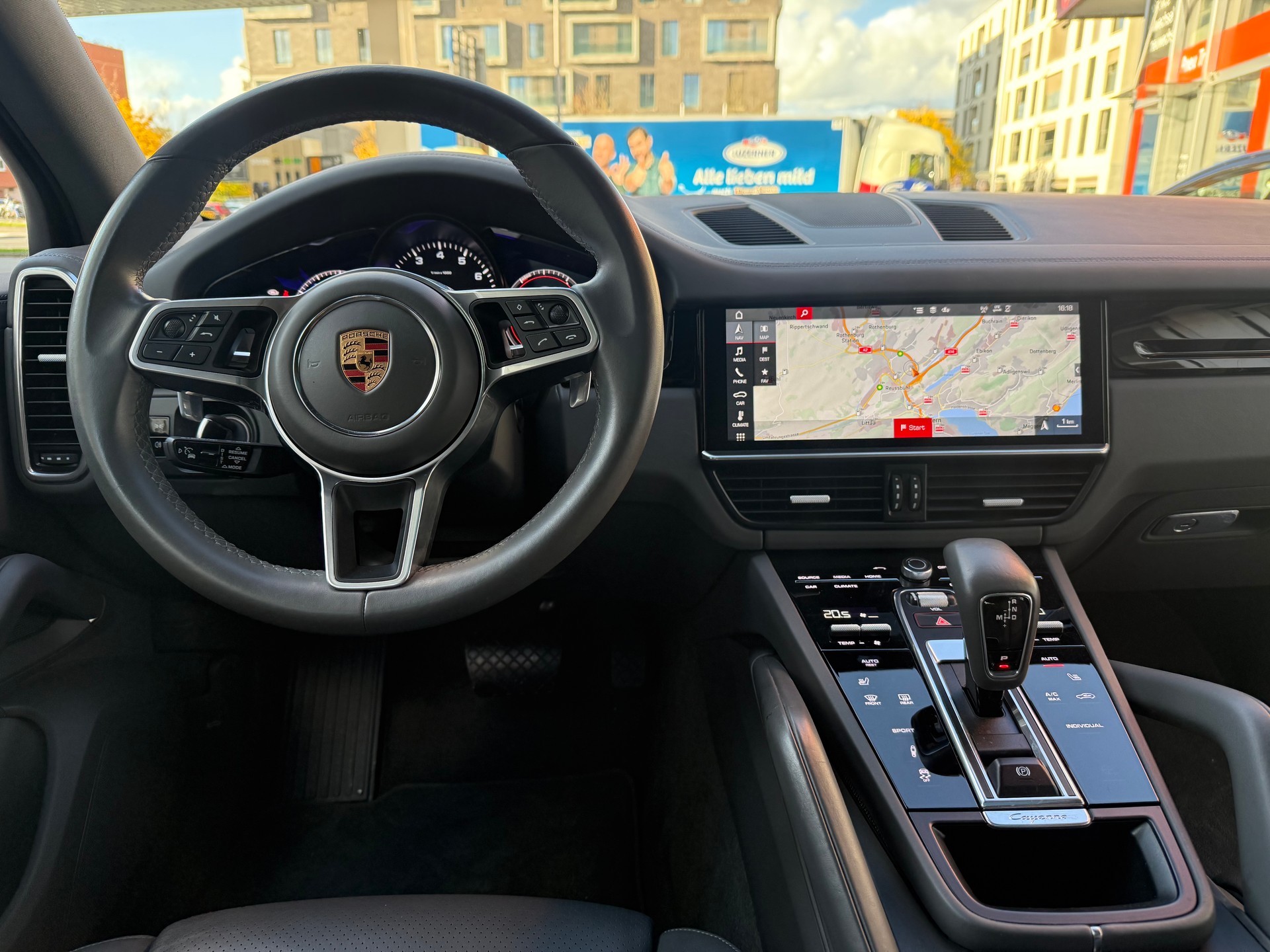 PORSCHE Cayenne-image-11