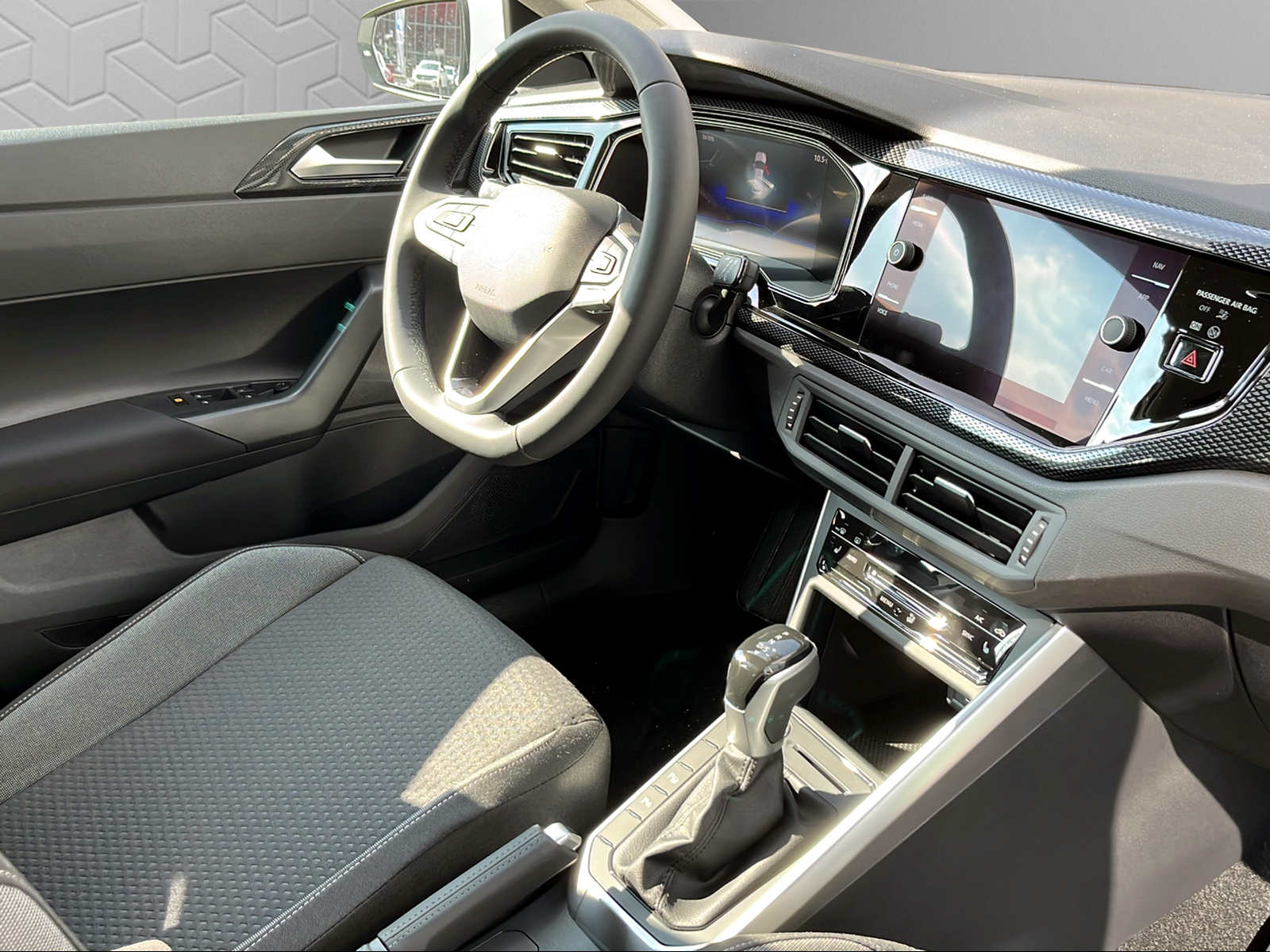 VW Polo 1.0 TSI Life DSG-image-11