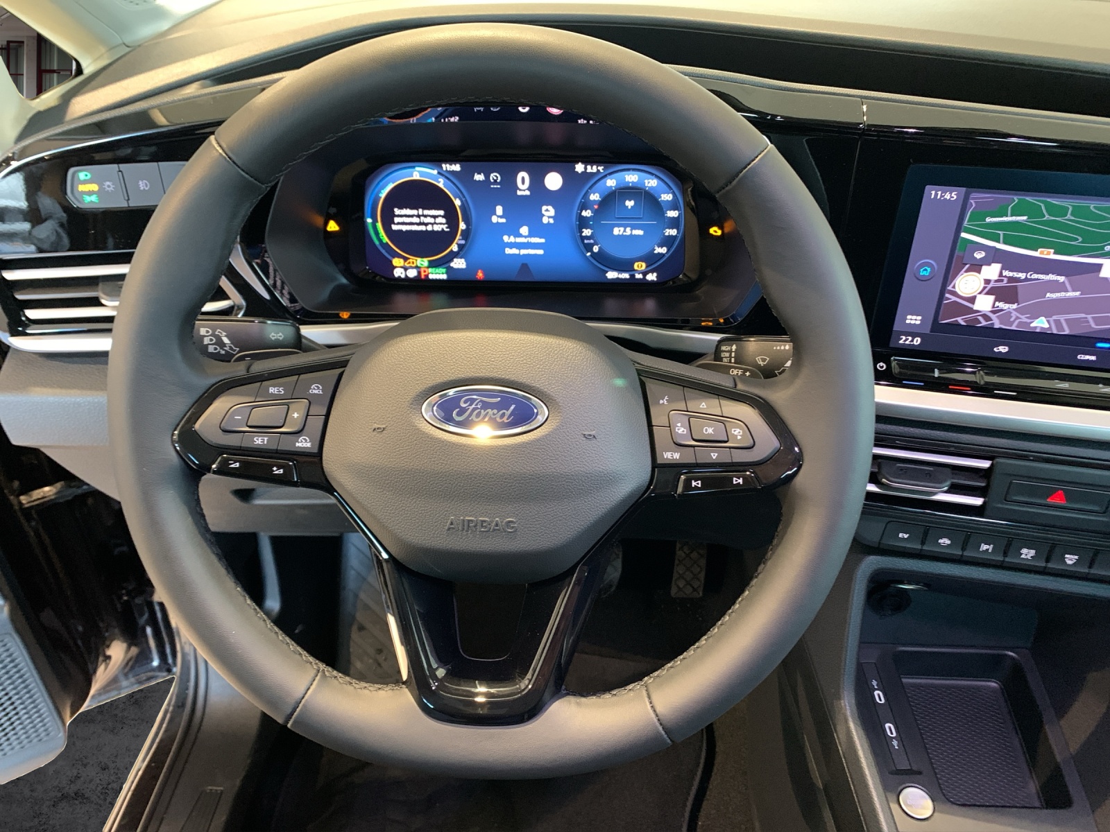 FORD Tourneo Connect 1.5 EcoBoost 150 Trend PHEV-image-8