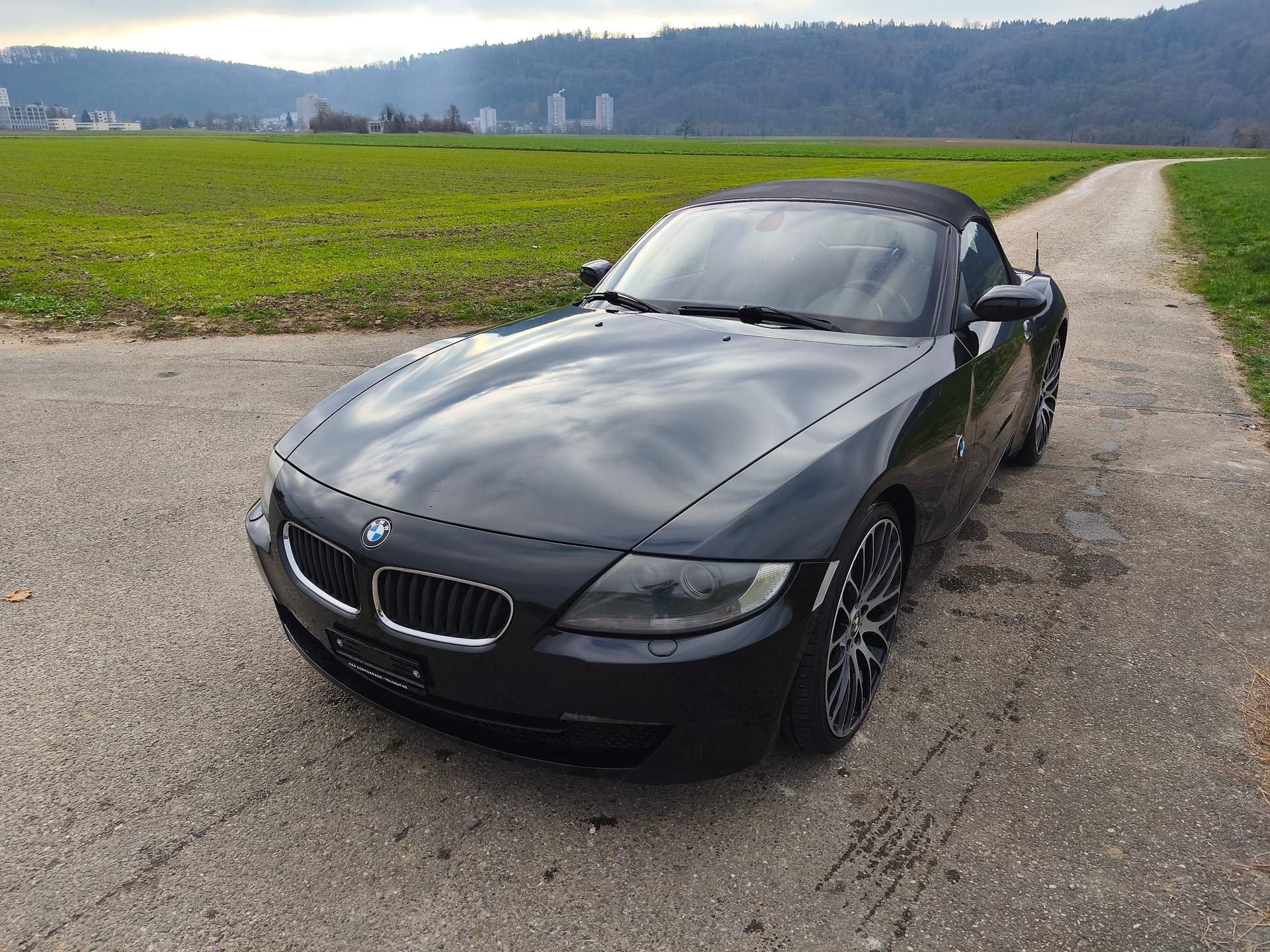 BMW Z4 2.0i Roadster-image-0