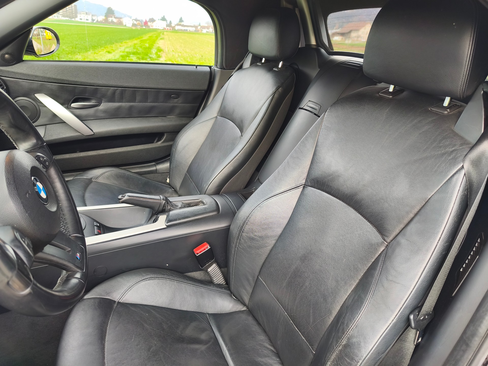 BMW Z4 2.0i Roadster-image-13