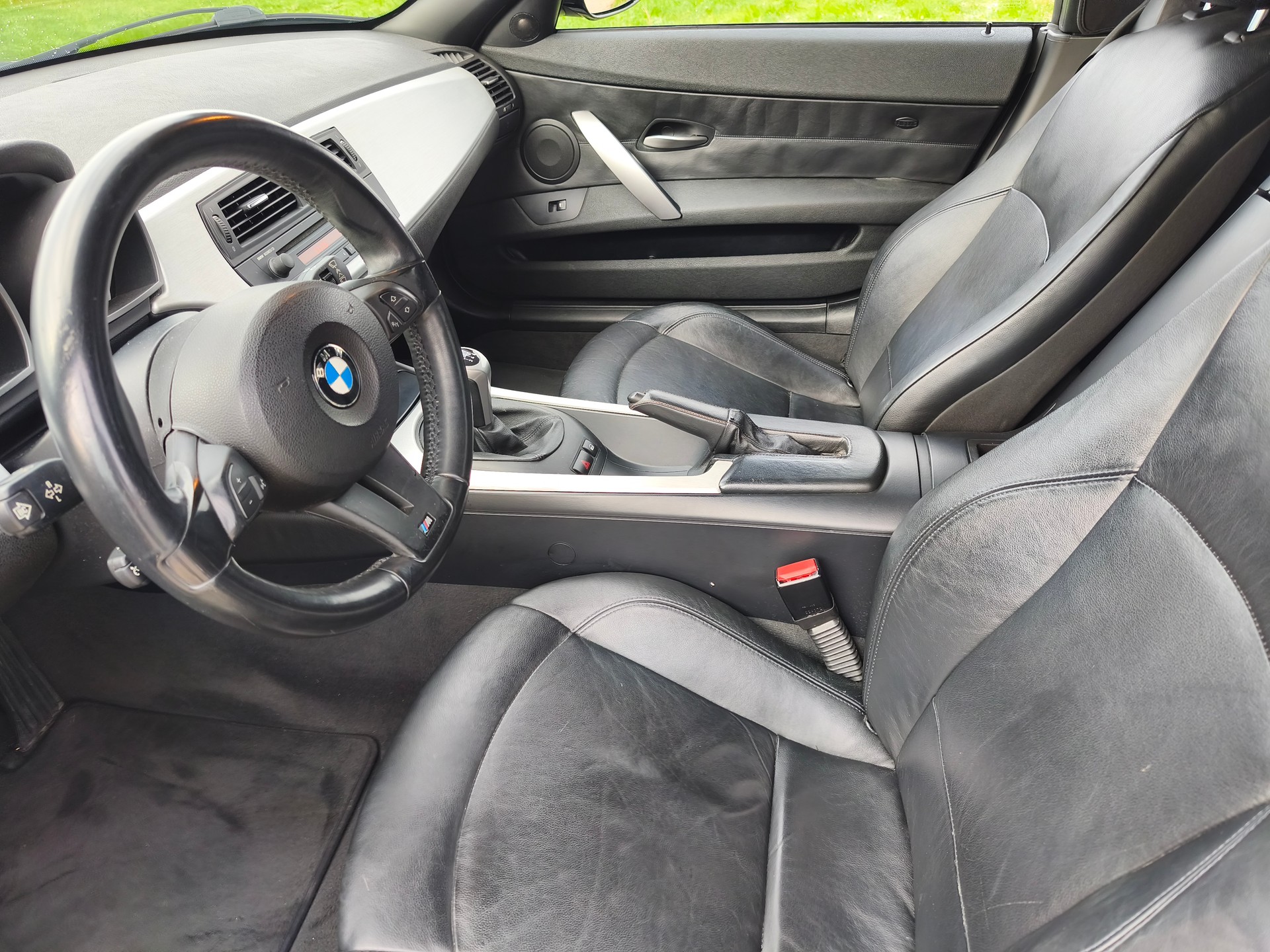 BMW Z4 2.0i Roadster-image-11