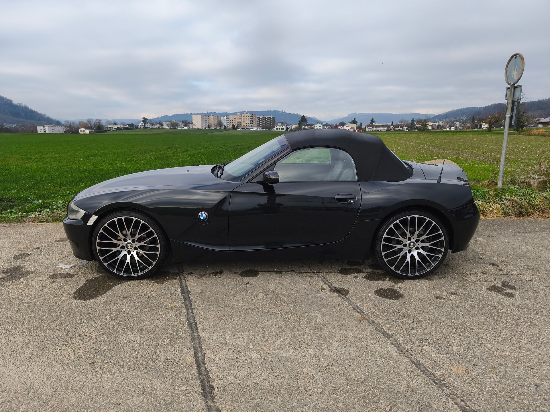 BMW Z4 2.0i Roadster-image-1