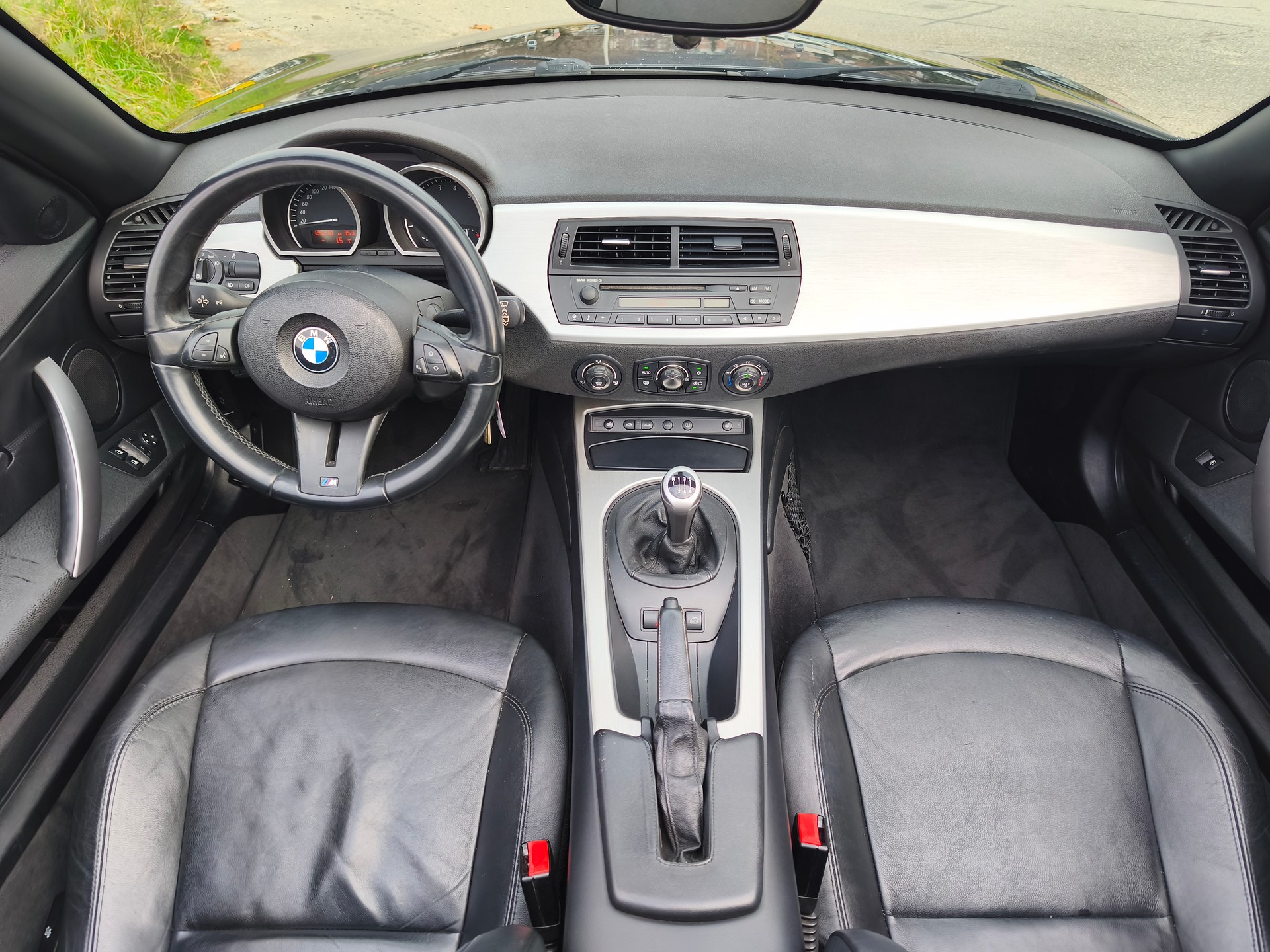 BMW Z4 2.0i Roadster-image-12